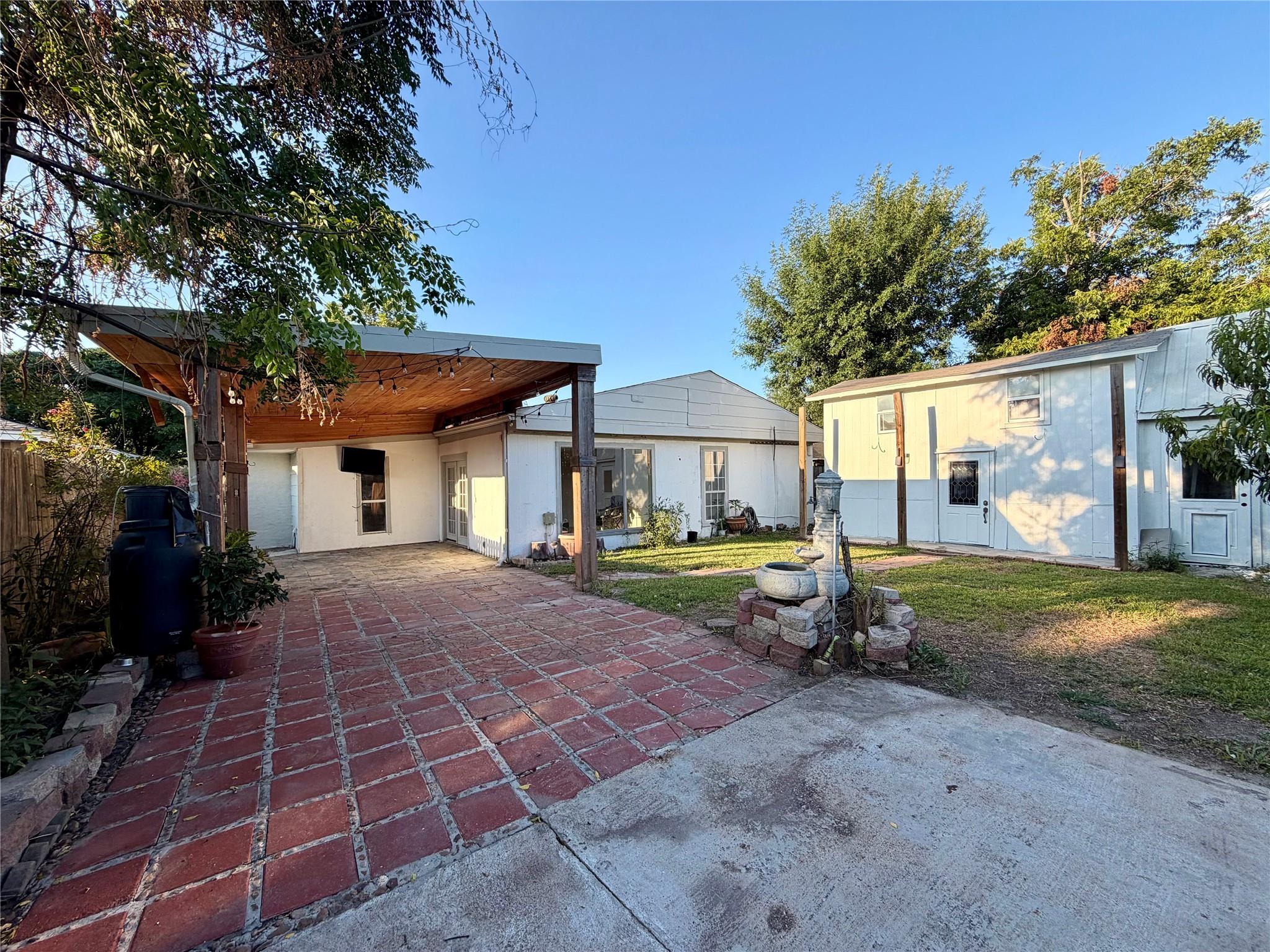 11631 Langdon LN, Houston, TX 77072