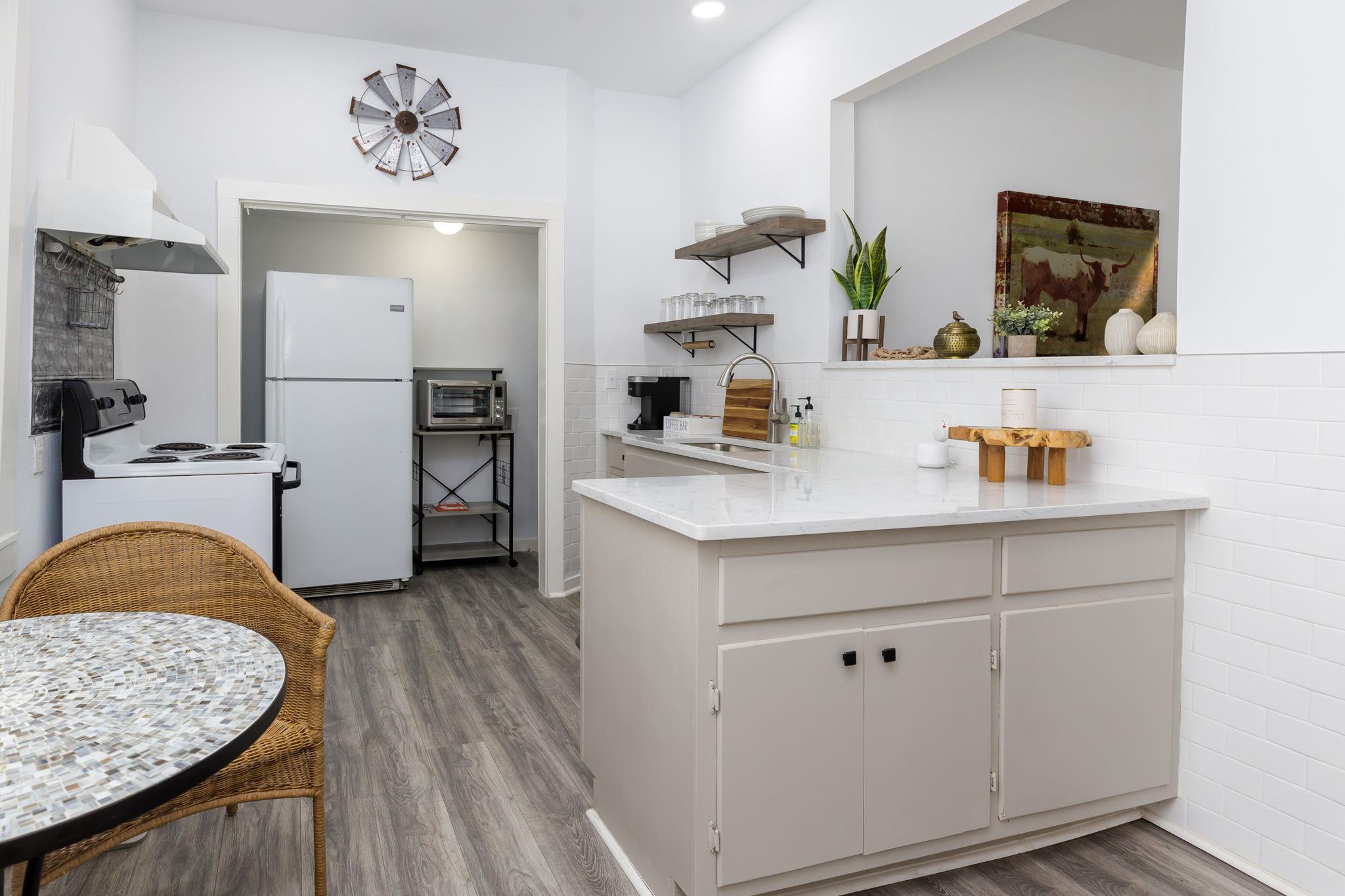 110 E Craig PL #C, San Antonio, TX 78212