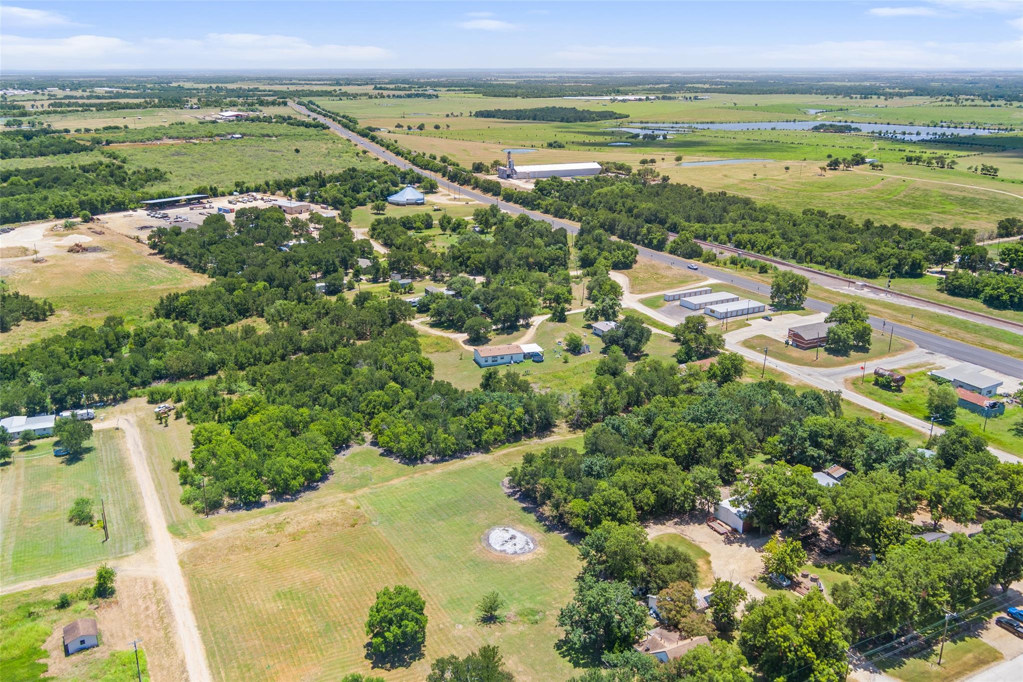 22712 N 12th ST, Buckholts, TX 76518