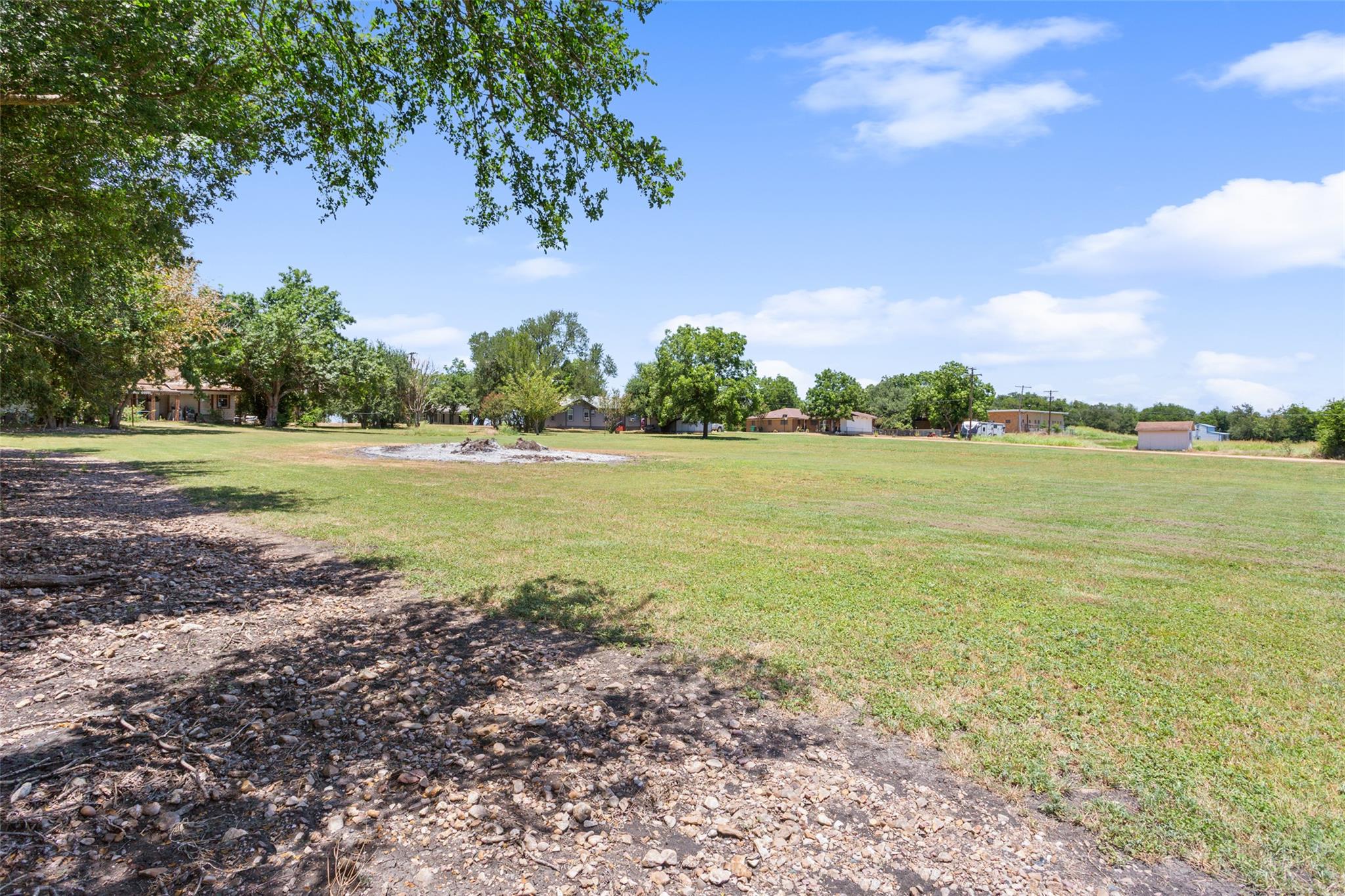22712 N 12th ST, Buckholts, TX 76518