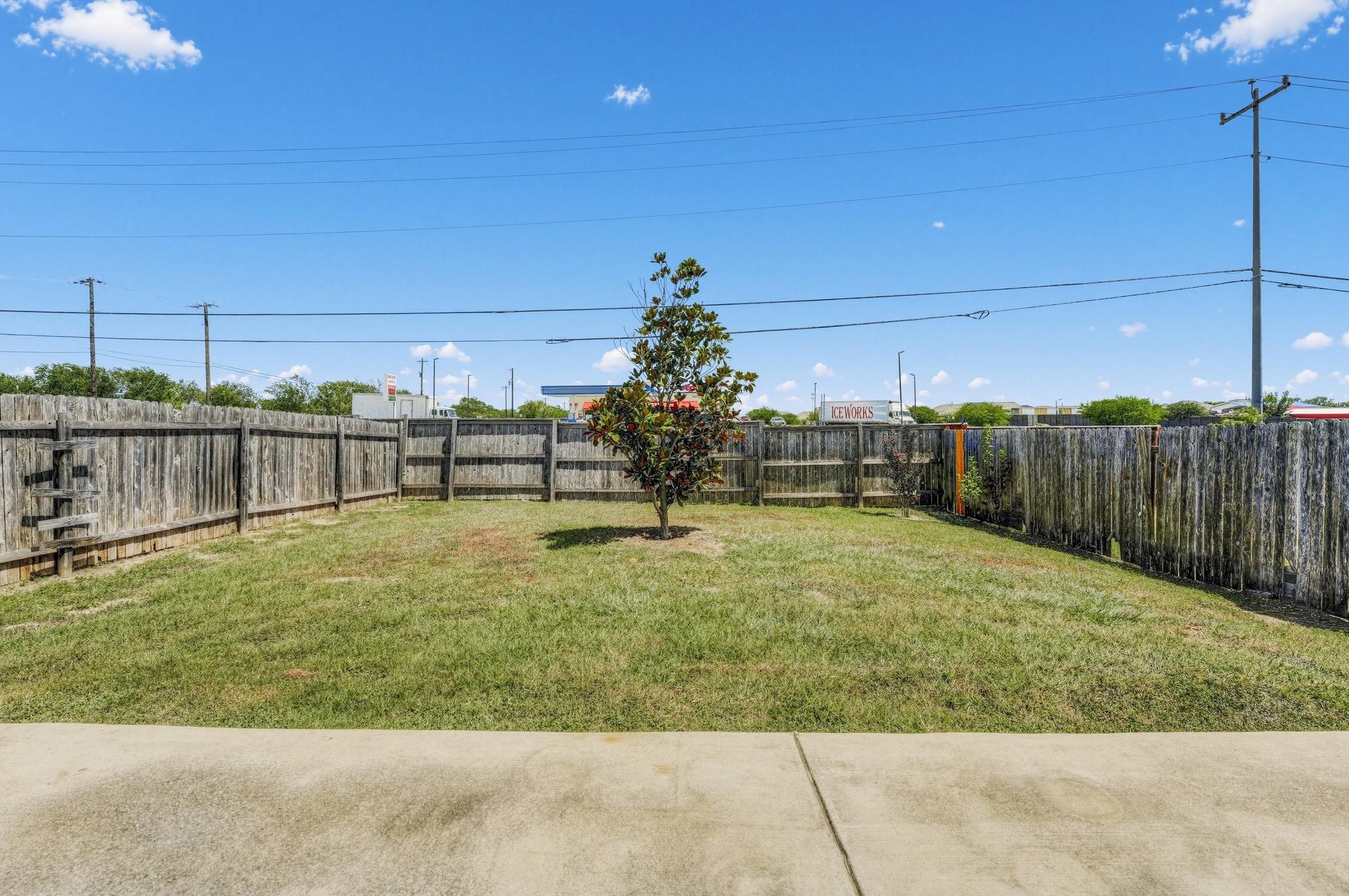 266 Twisted Oaks LN, Buda, TX 78610