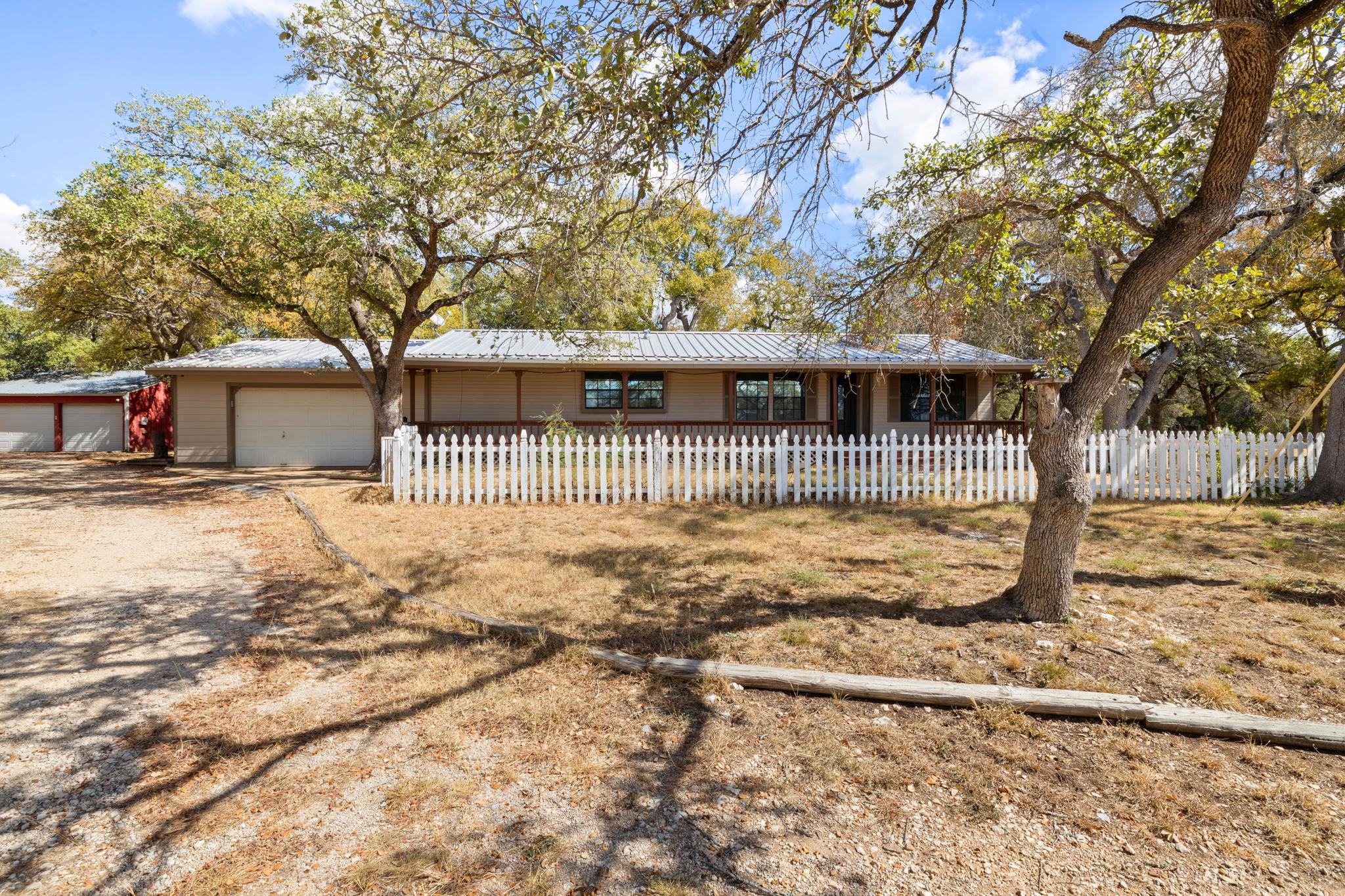 1151 Live Oak TRL, Liberty Hill, TX 78642