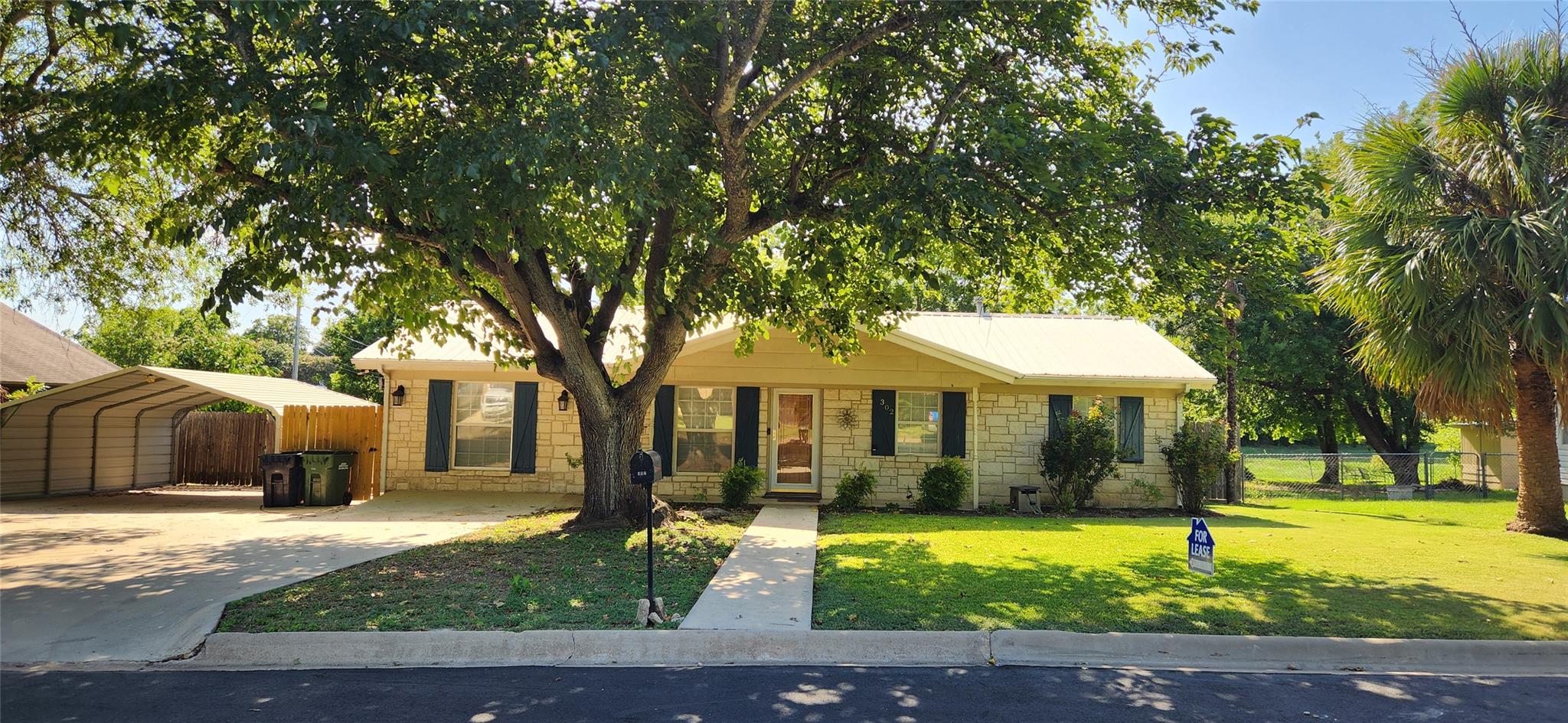 302 Julie ST, Burnet, TX 78611