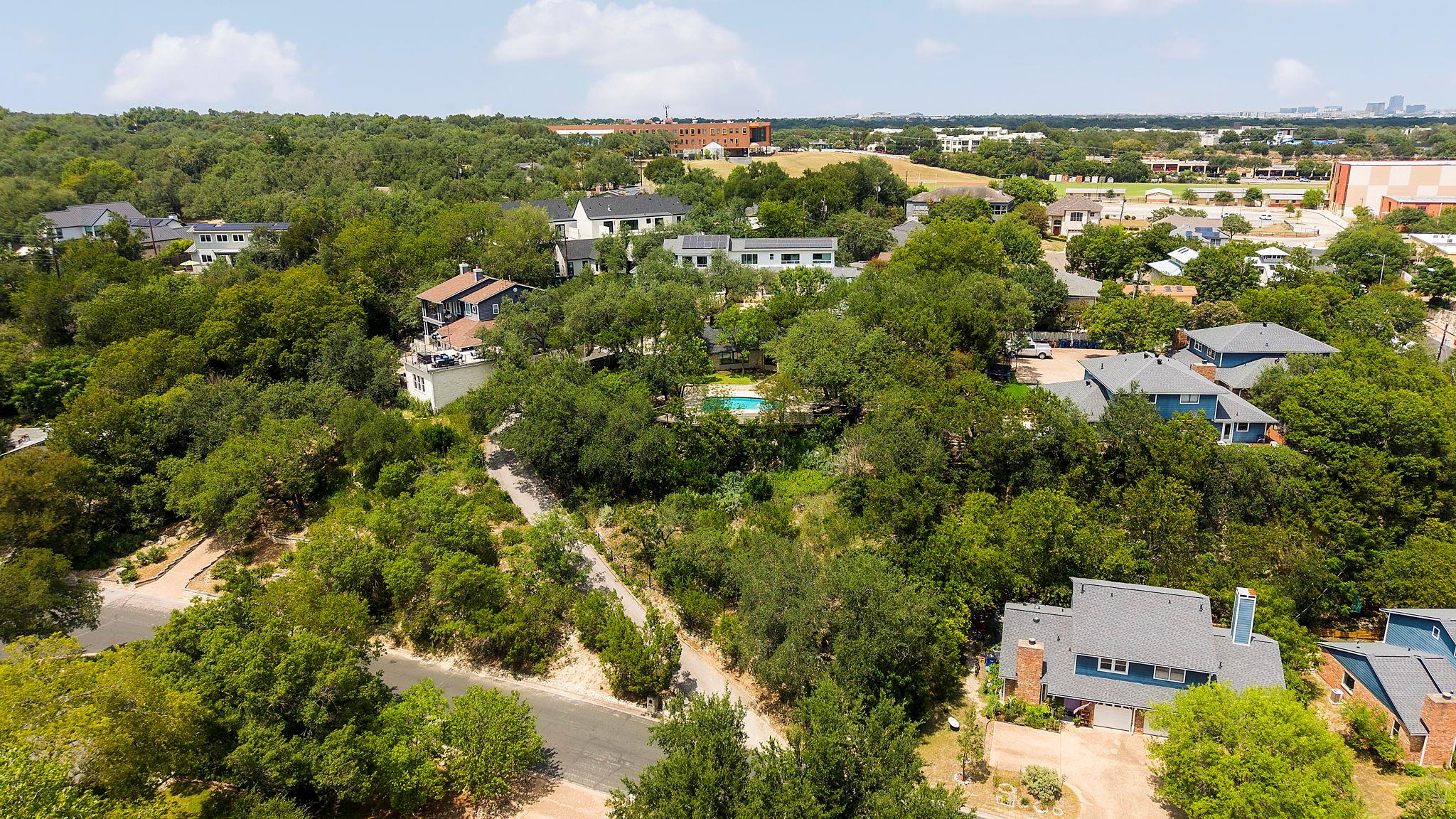 3902 Knollwood DR #A, Austin, TX 78731