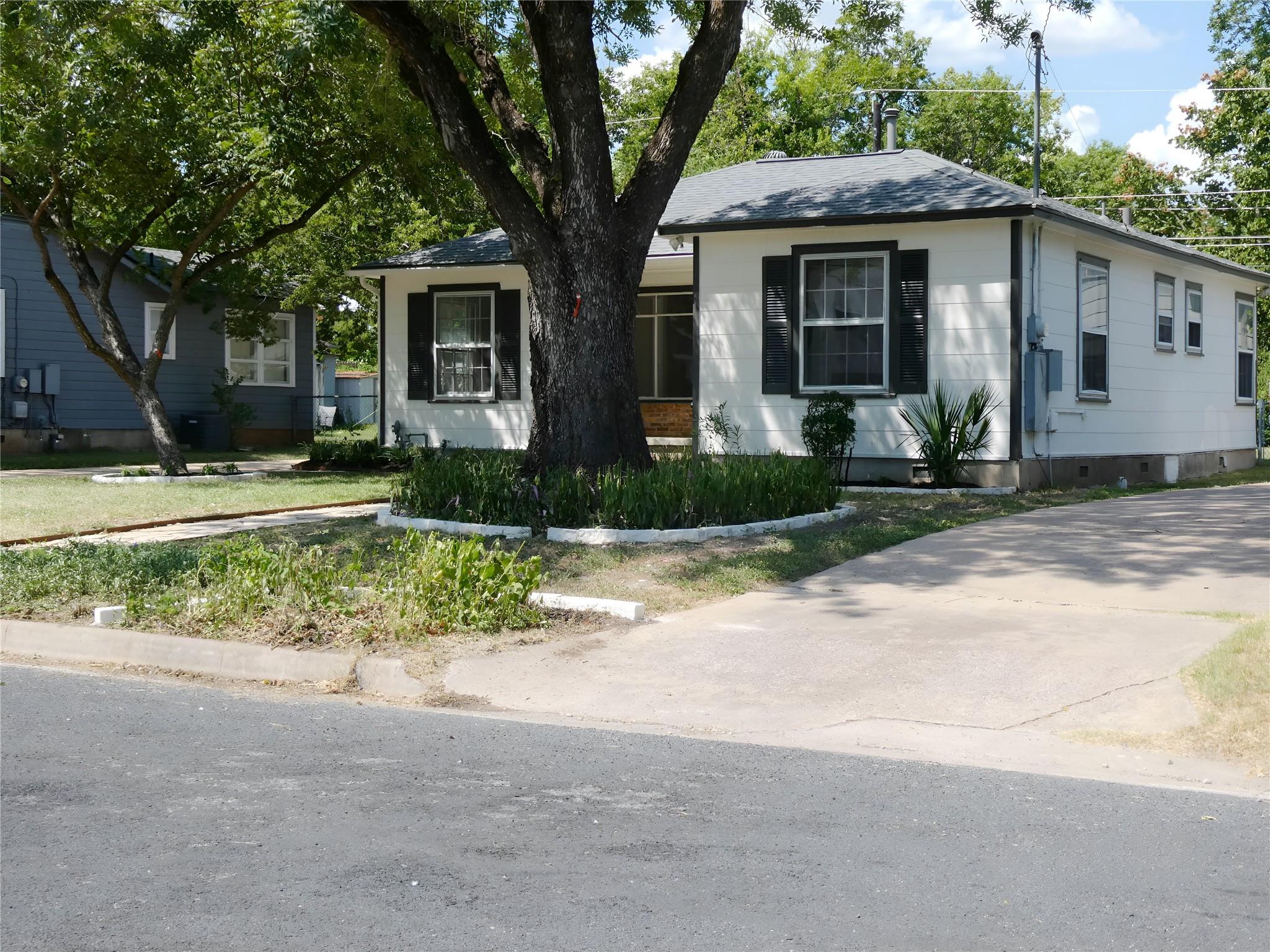 1206 Madison Ave, Austin, TX 78757