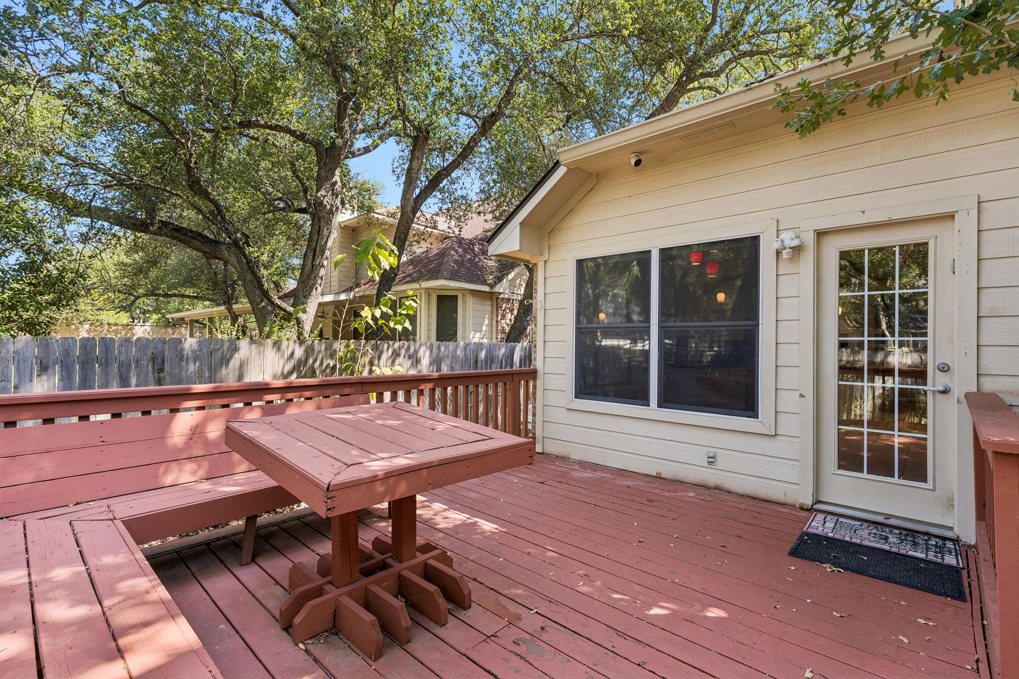 15814 Rustic LN, Austin, TX 78717