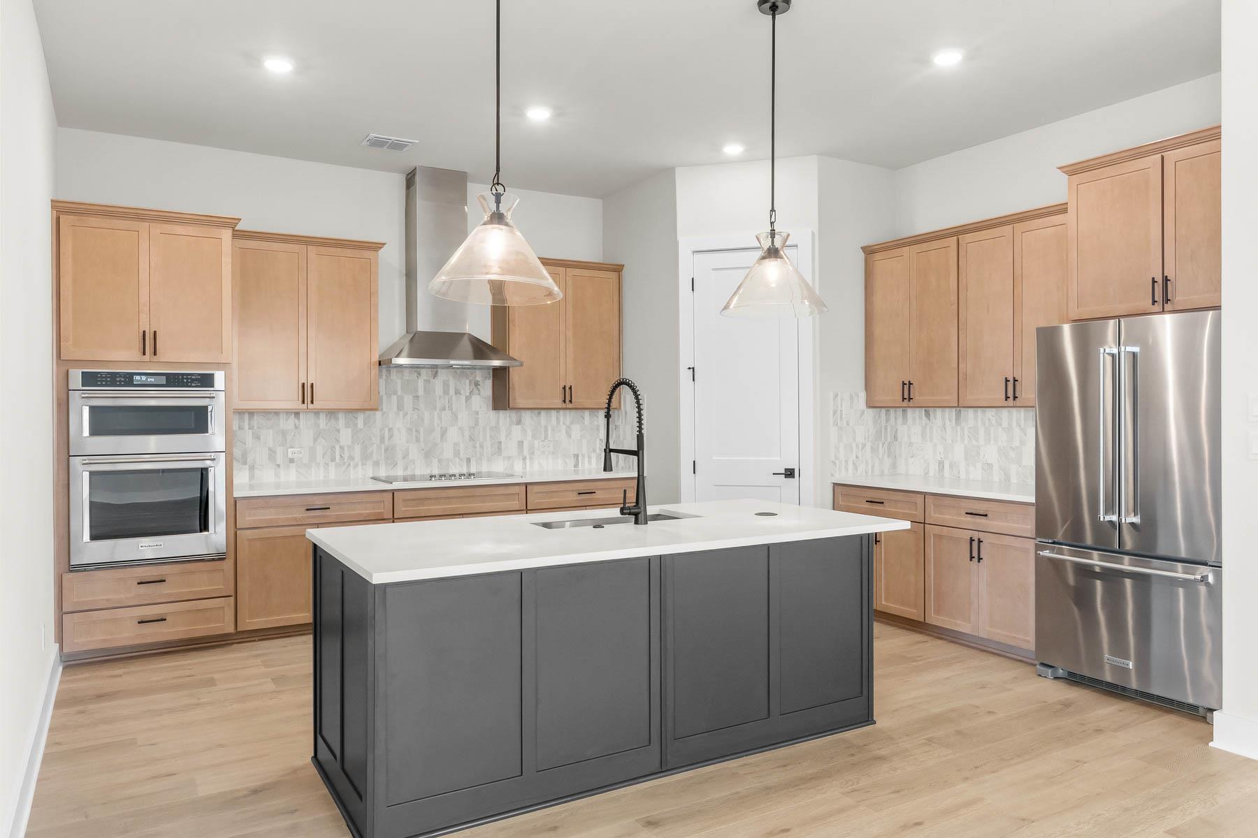 305 Kanarra Creek RD, Jarrell, TX 76537