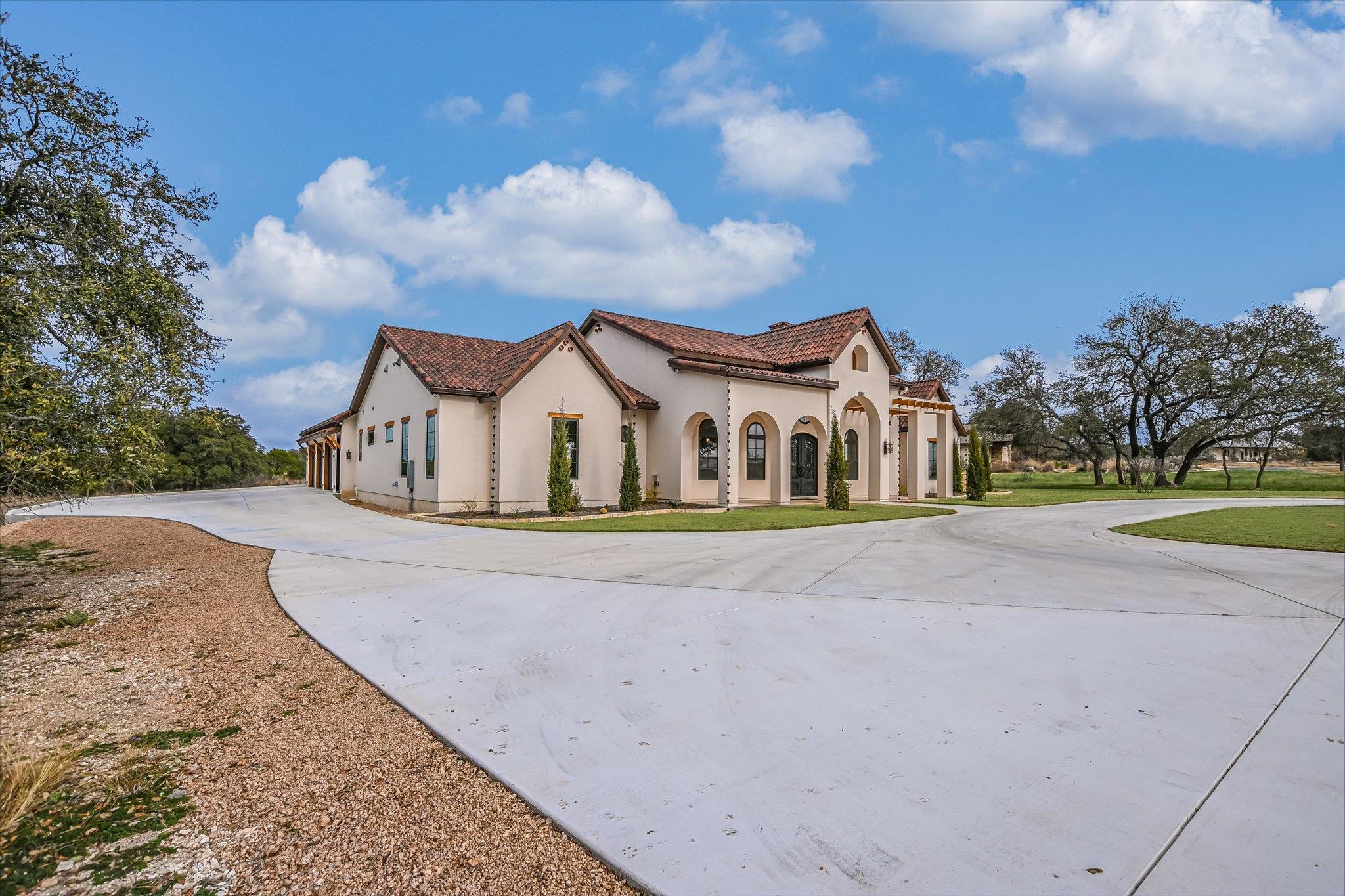 401 Eagle Rg, Burnet, TX 78611