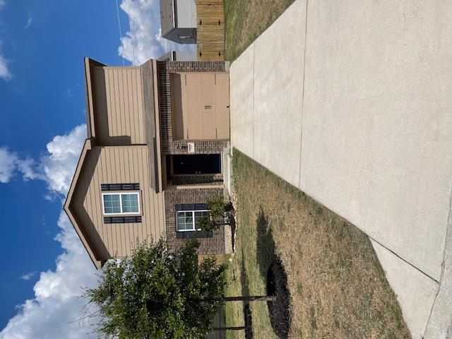 712 Cleary LN, Jarrell, TX 76537