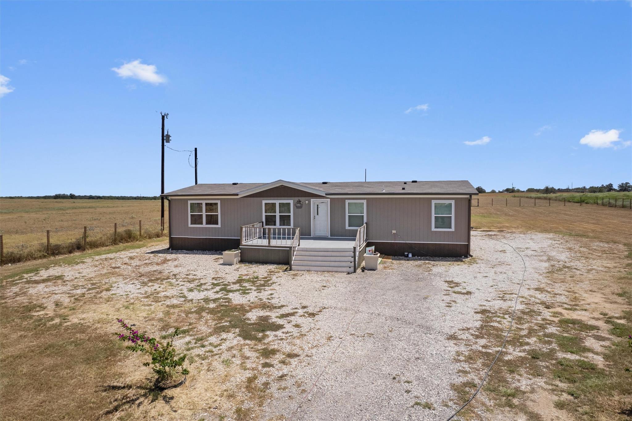 263 N Cedar Creek DR, Cedar Creek, TX 78612