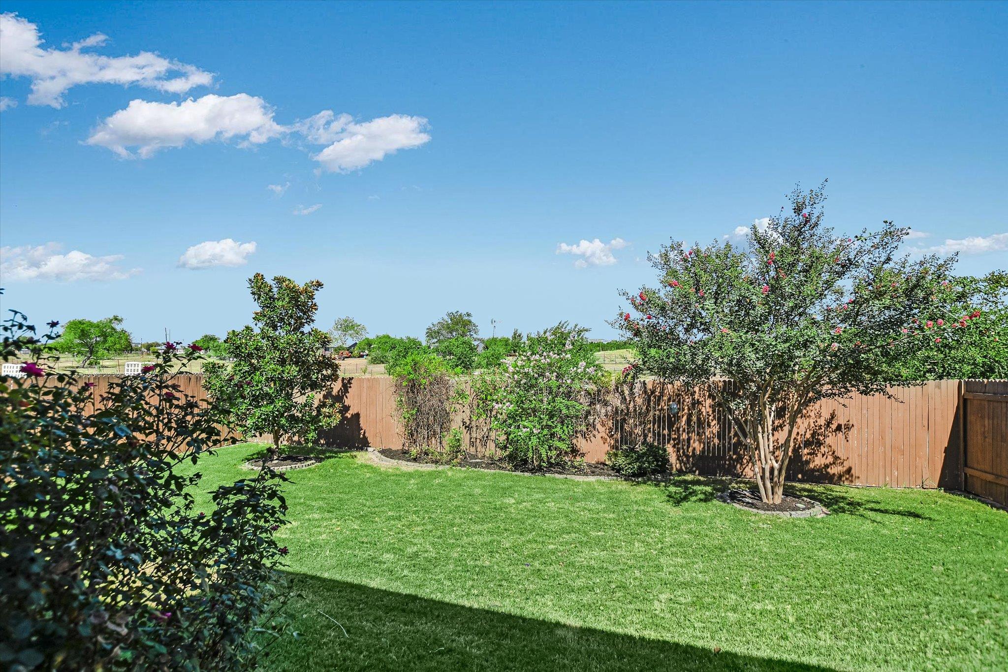 13820 Lyndon B Johnson ST, Manor, TX 78653