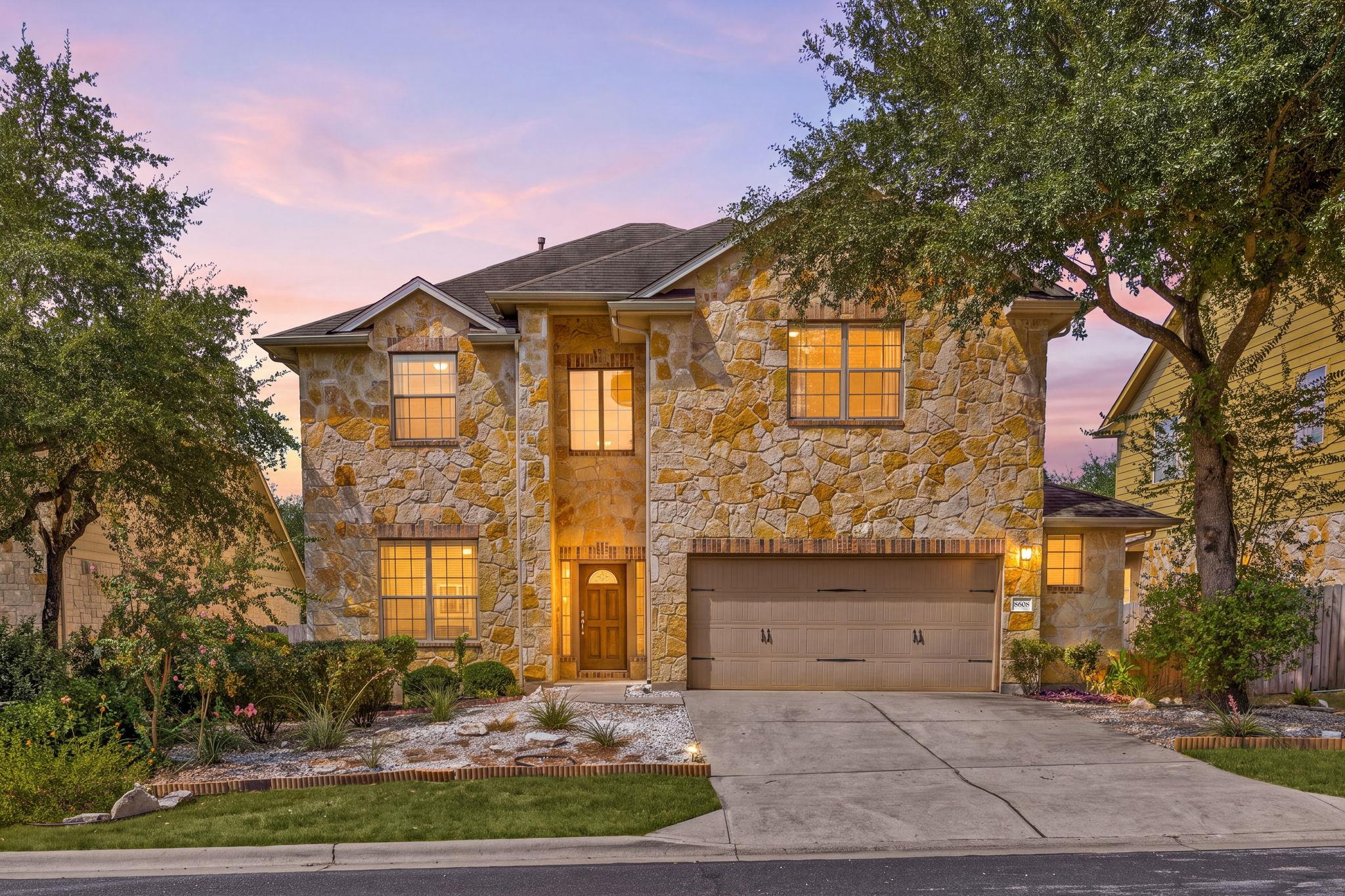 8608 Alophia DR, Austin, TX 78739