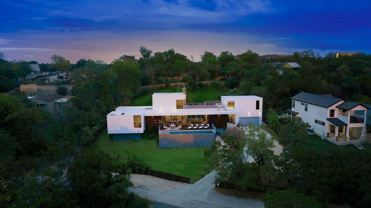7120 Clifton LN, Austin, TX 78746