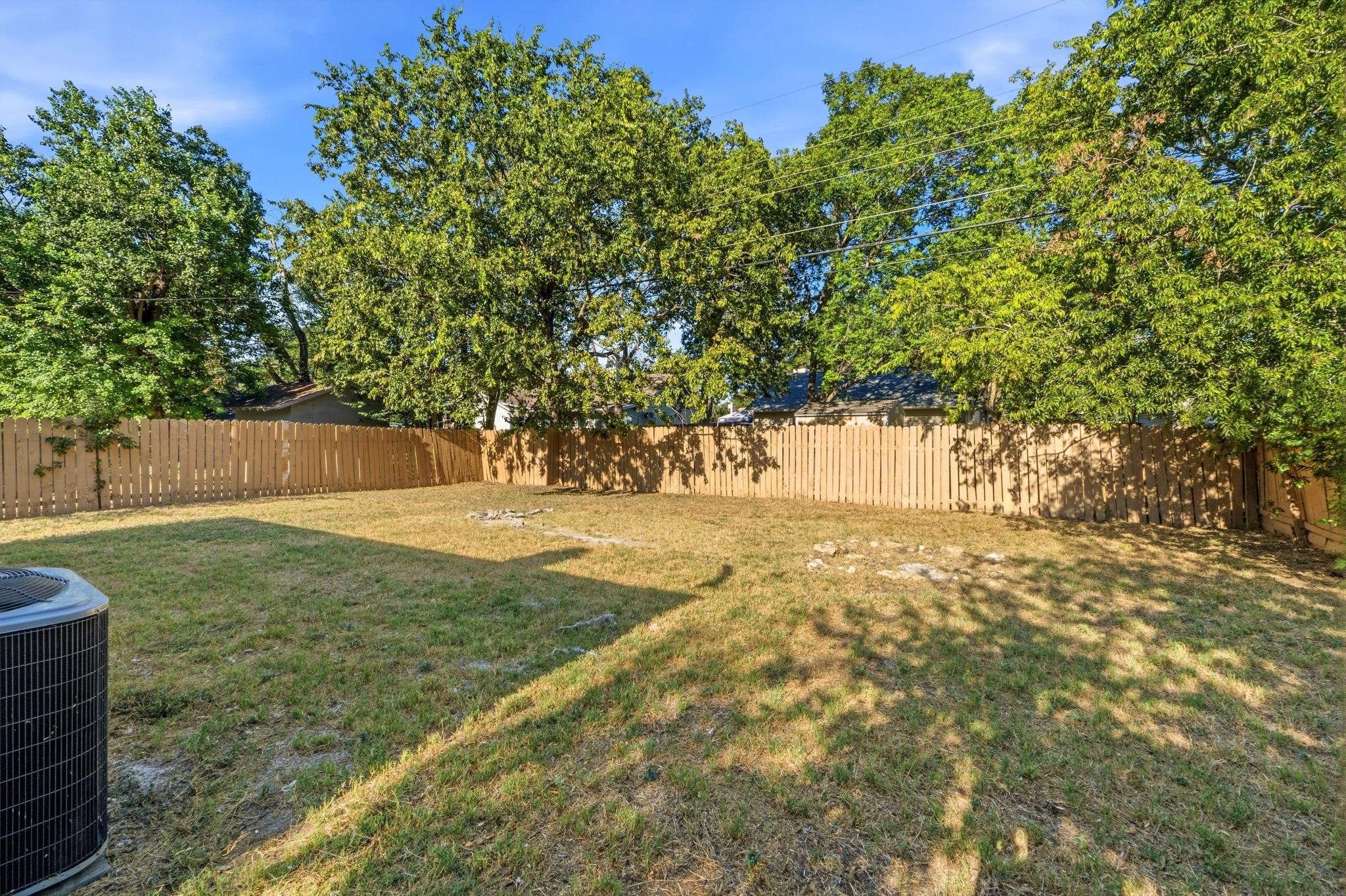 2000 Andover DR, Round Rock, TX 78664
