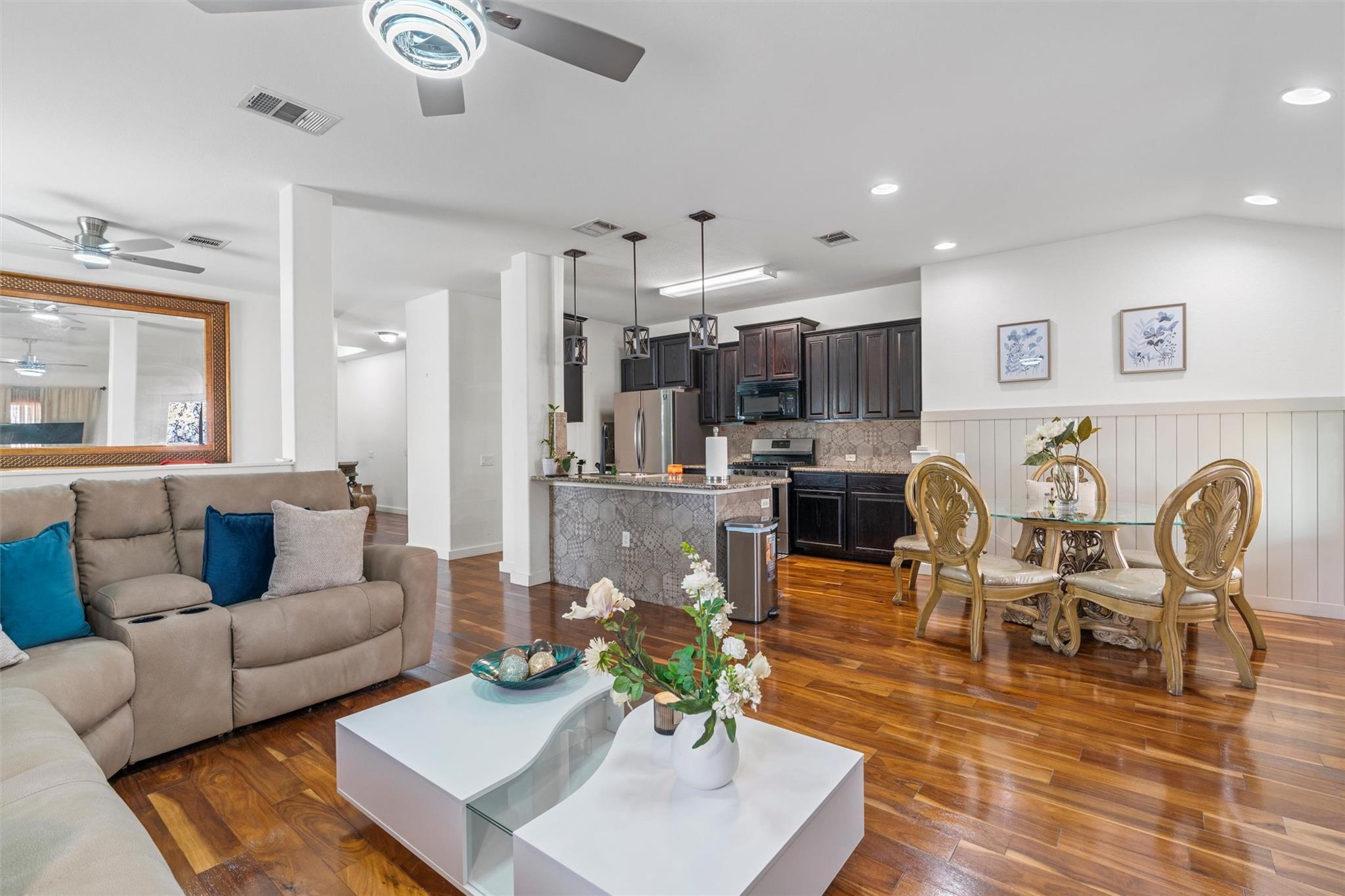 13701 Harrisglenn DR, Austin, TX 78753
