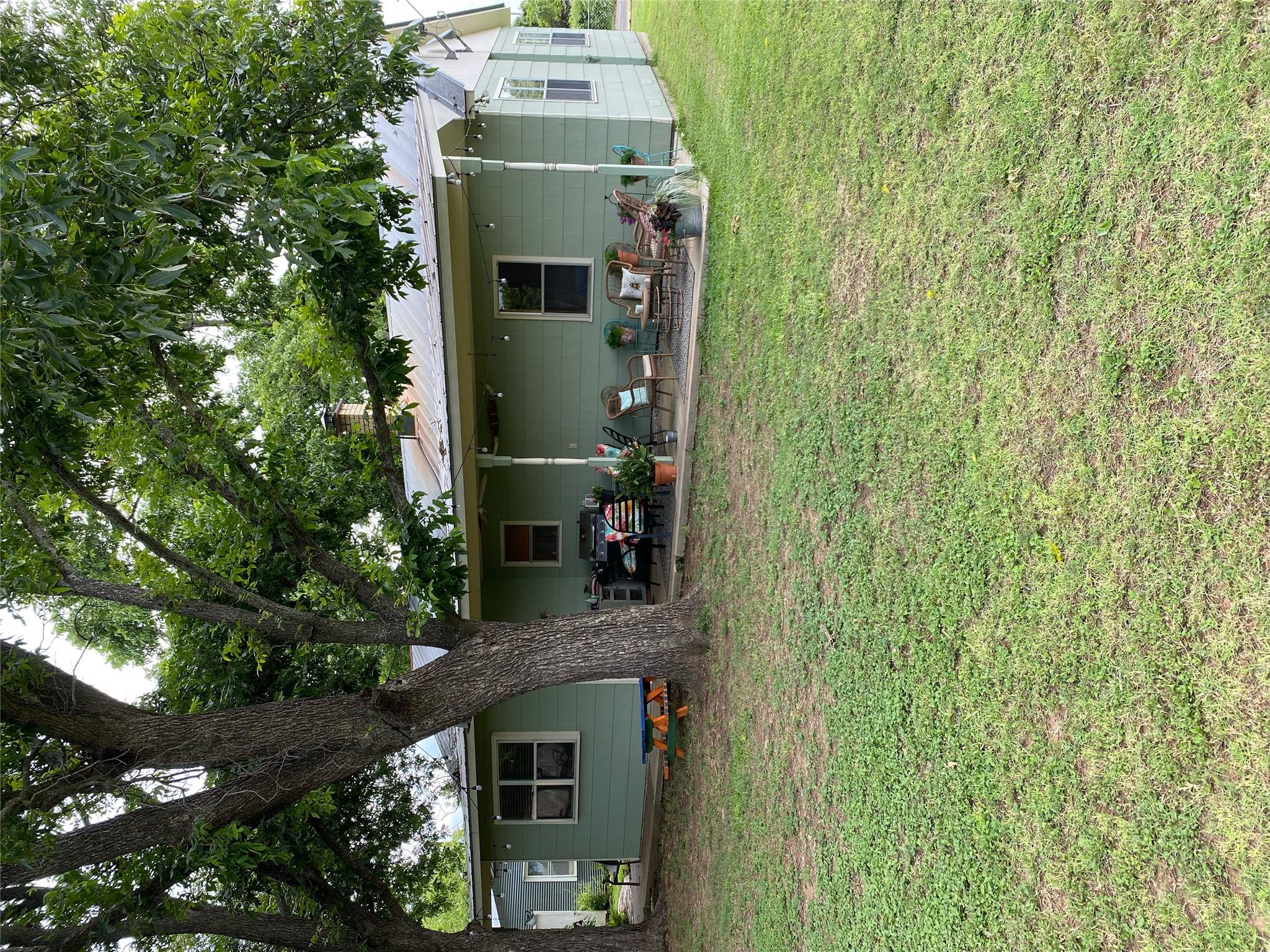 1132 Thiele LN, Fredericksburg, TX 78624