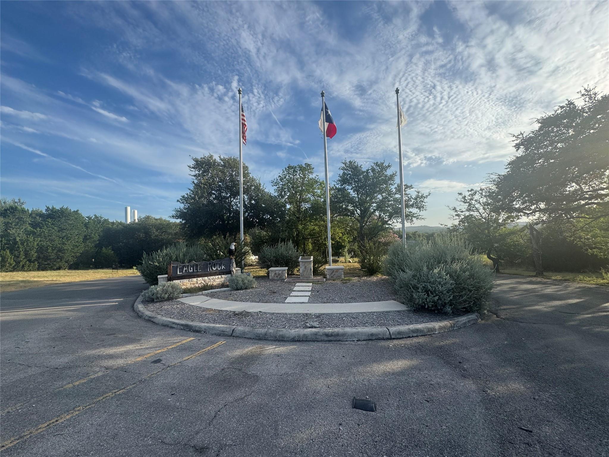 237 Woodcreek DR, Wimberley, TX 78676