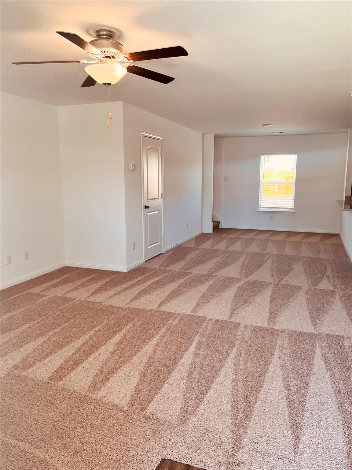 109 Fairfax LN, Jarrell, TX 76537