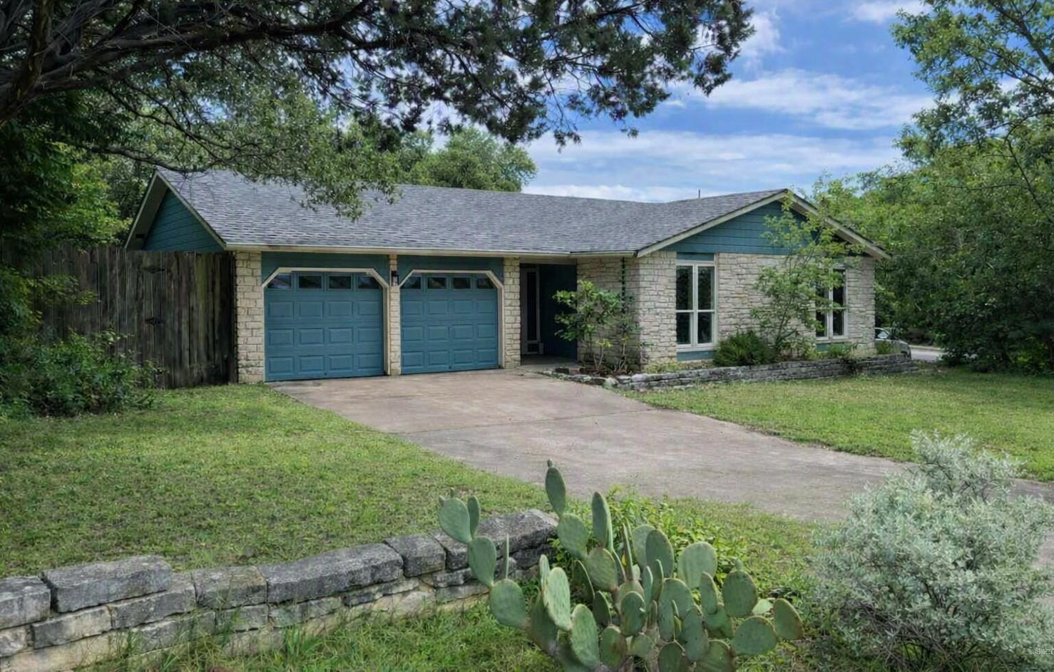 8304 Moccasin Pa, Austin, TX 78736