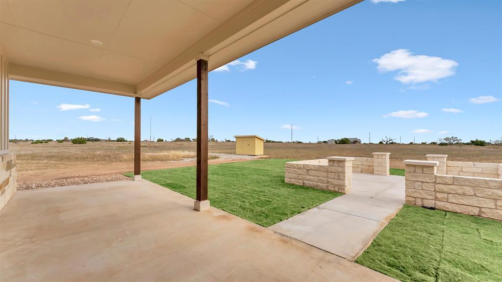 379 Prairie Point DR, Bertram, TX 78605