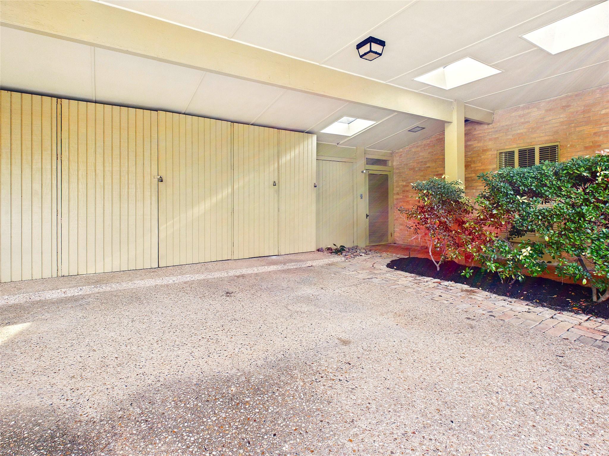 1202 Belmont PKWY, Austin, TX 78705