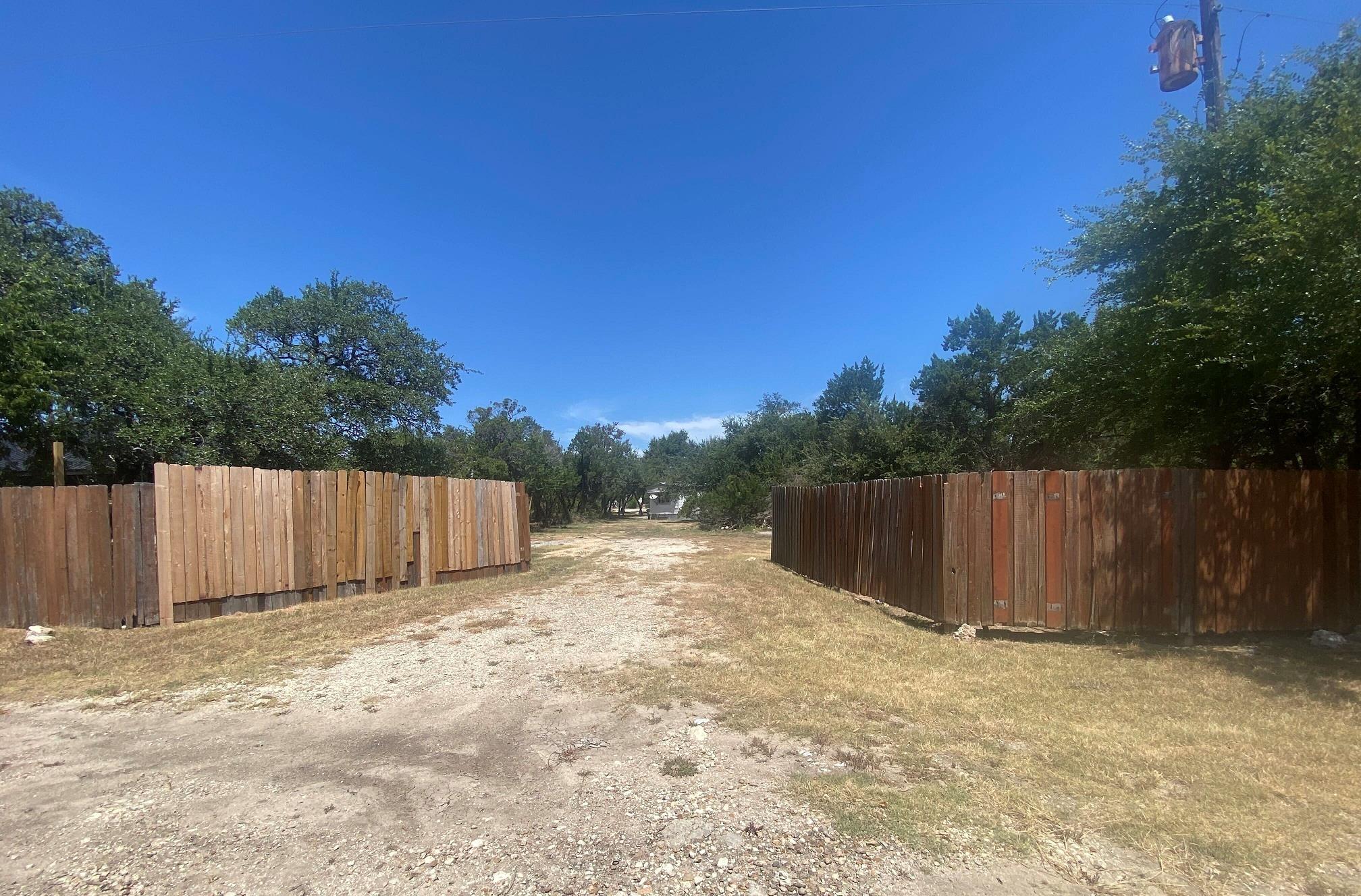 1808 Falcon Oaks DR, Leander, TX 78641
