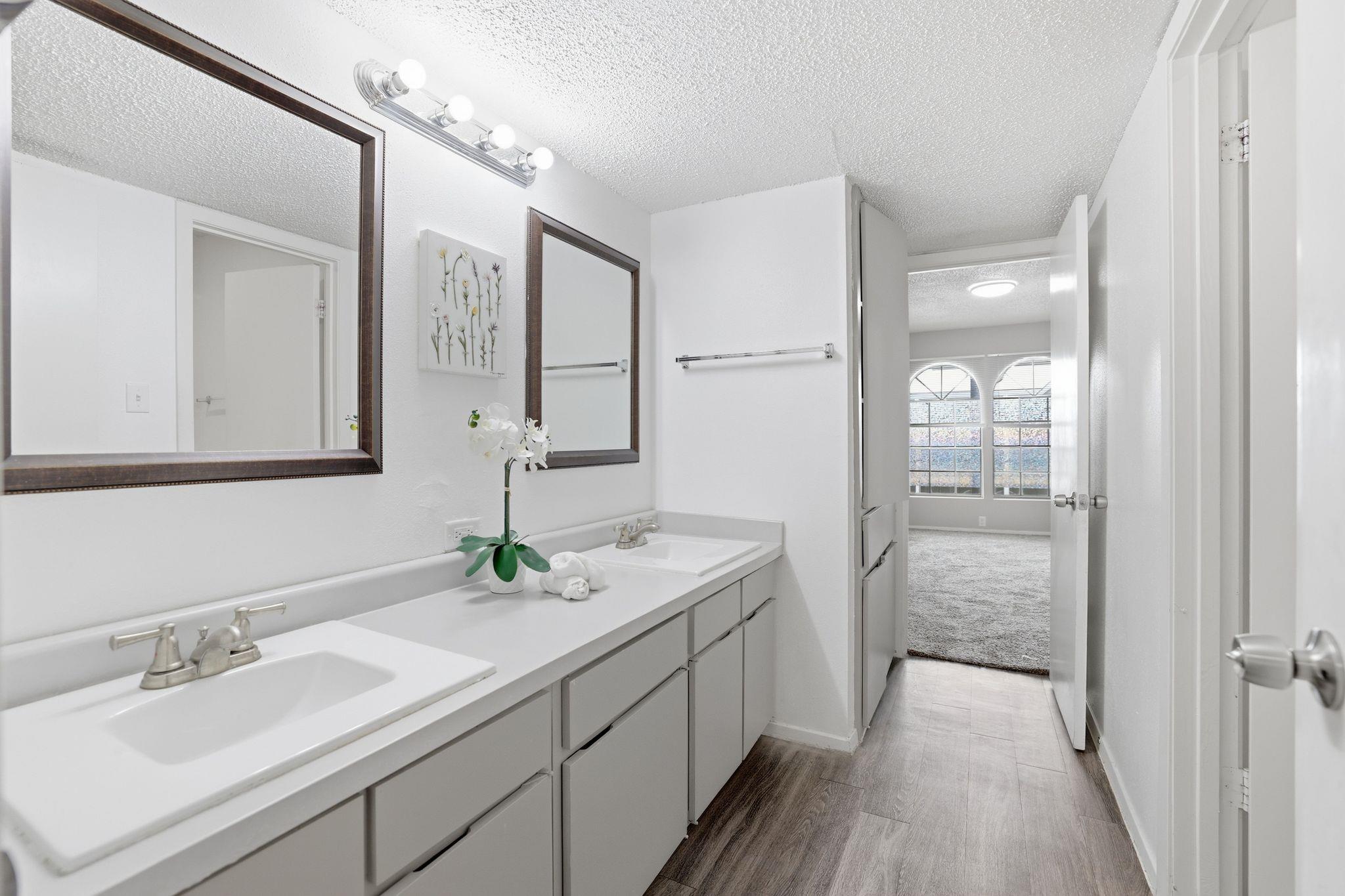 101 E 33rd ST #208, Austin, TX 78705