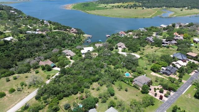 28 Hummingbird Way, Spicewood, TX 78669