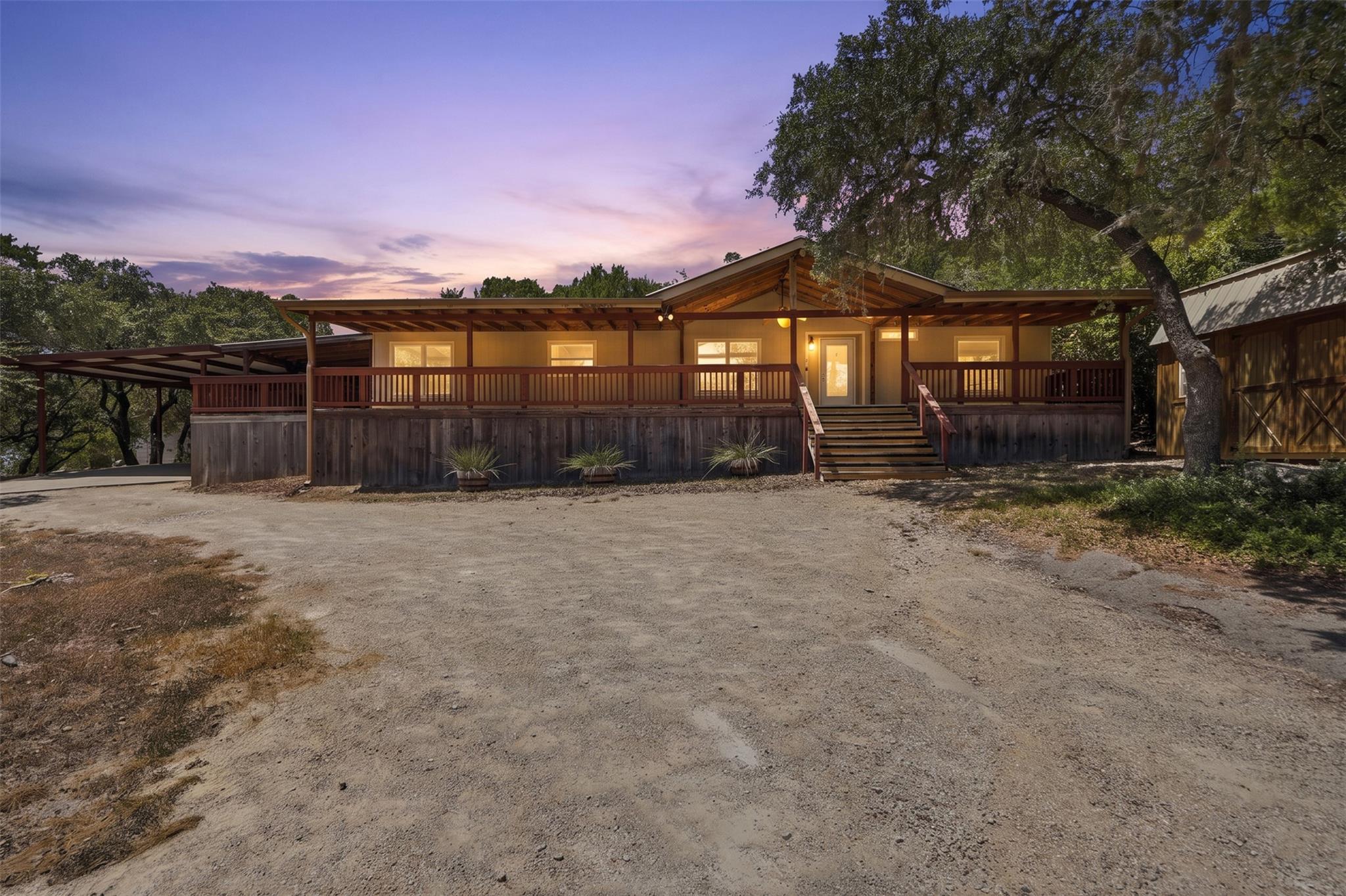 833 Nelson DR, Canyon Lake, TX 78133