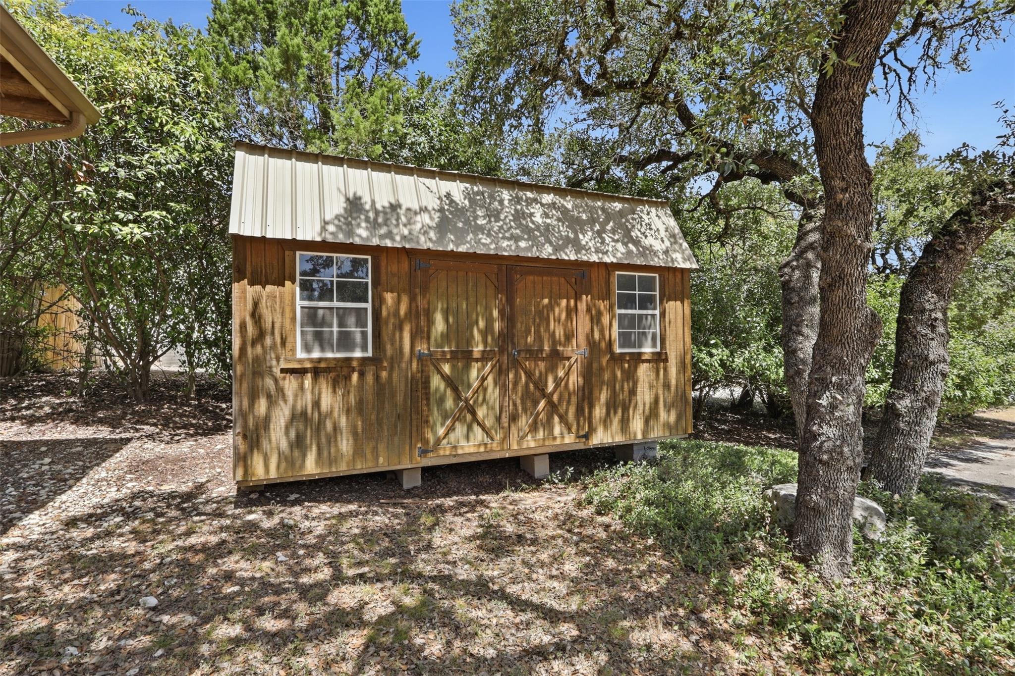833 Nelson DR, Canyon Lake, TX 78133