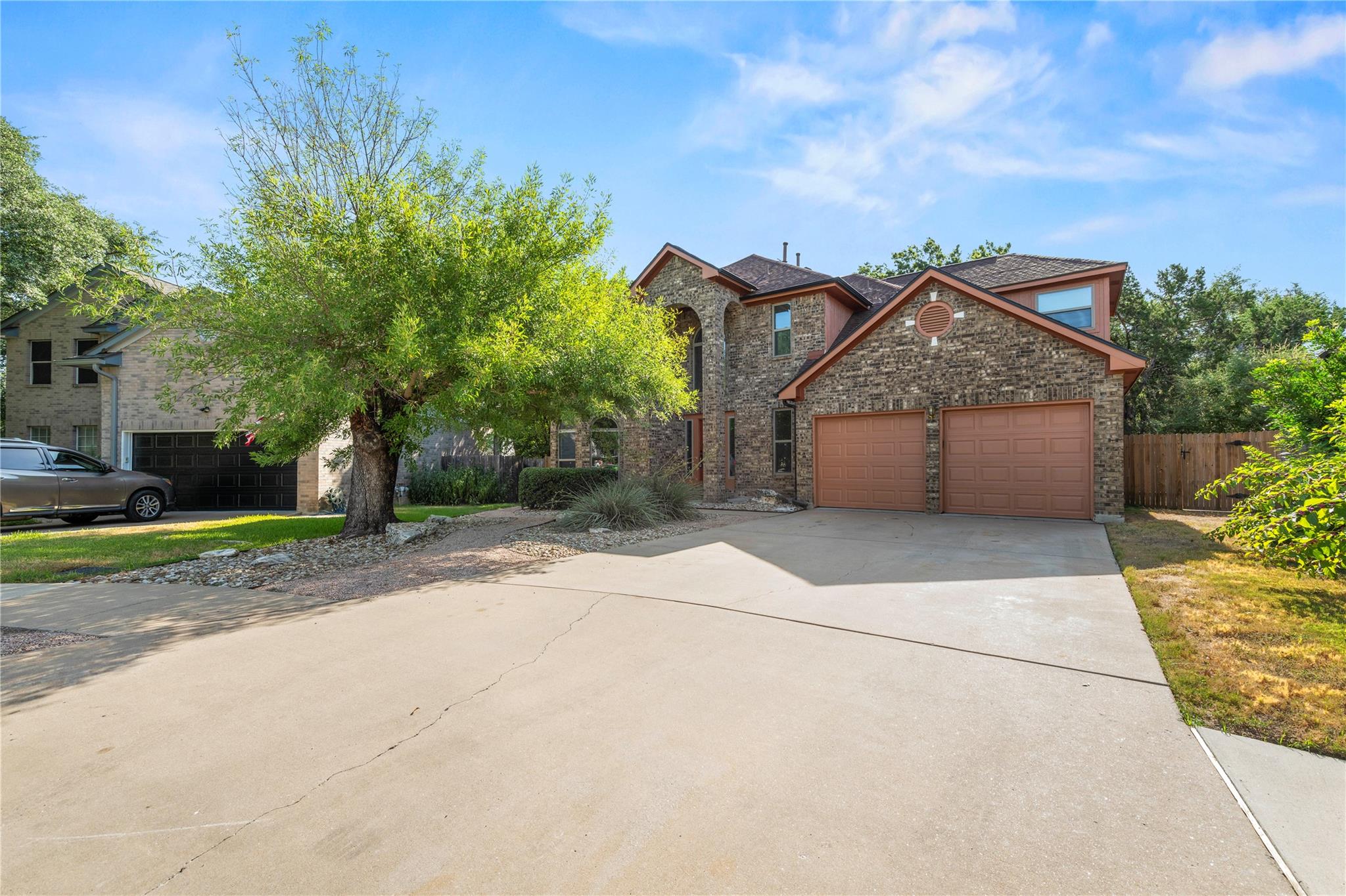 1203 Bobwhite CT, Round Rock, TX 78681