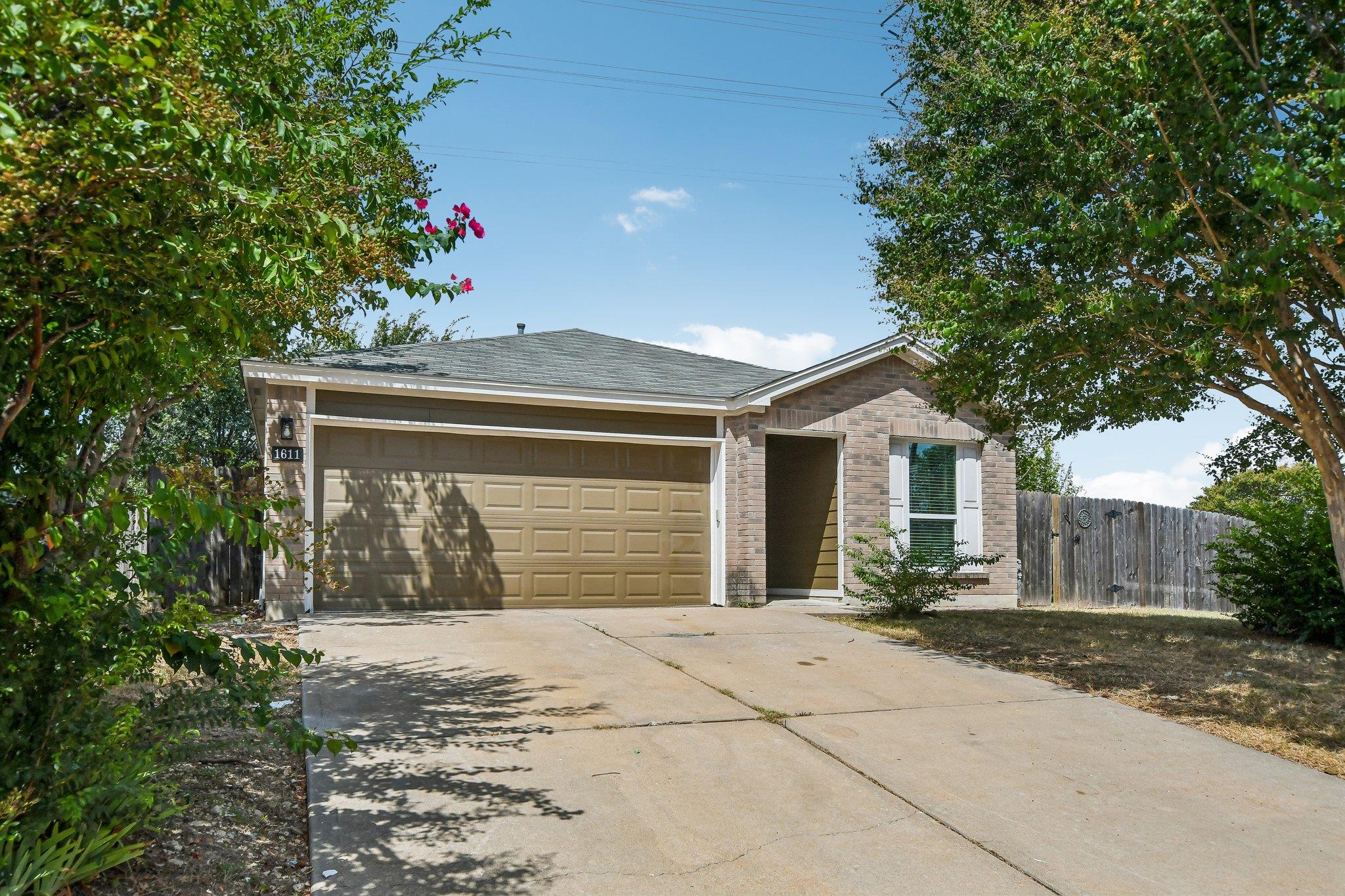 1611 Lantern Light DR, Round Rock, TX 78681