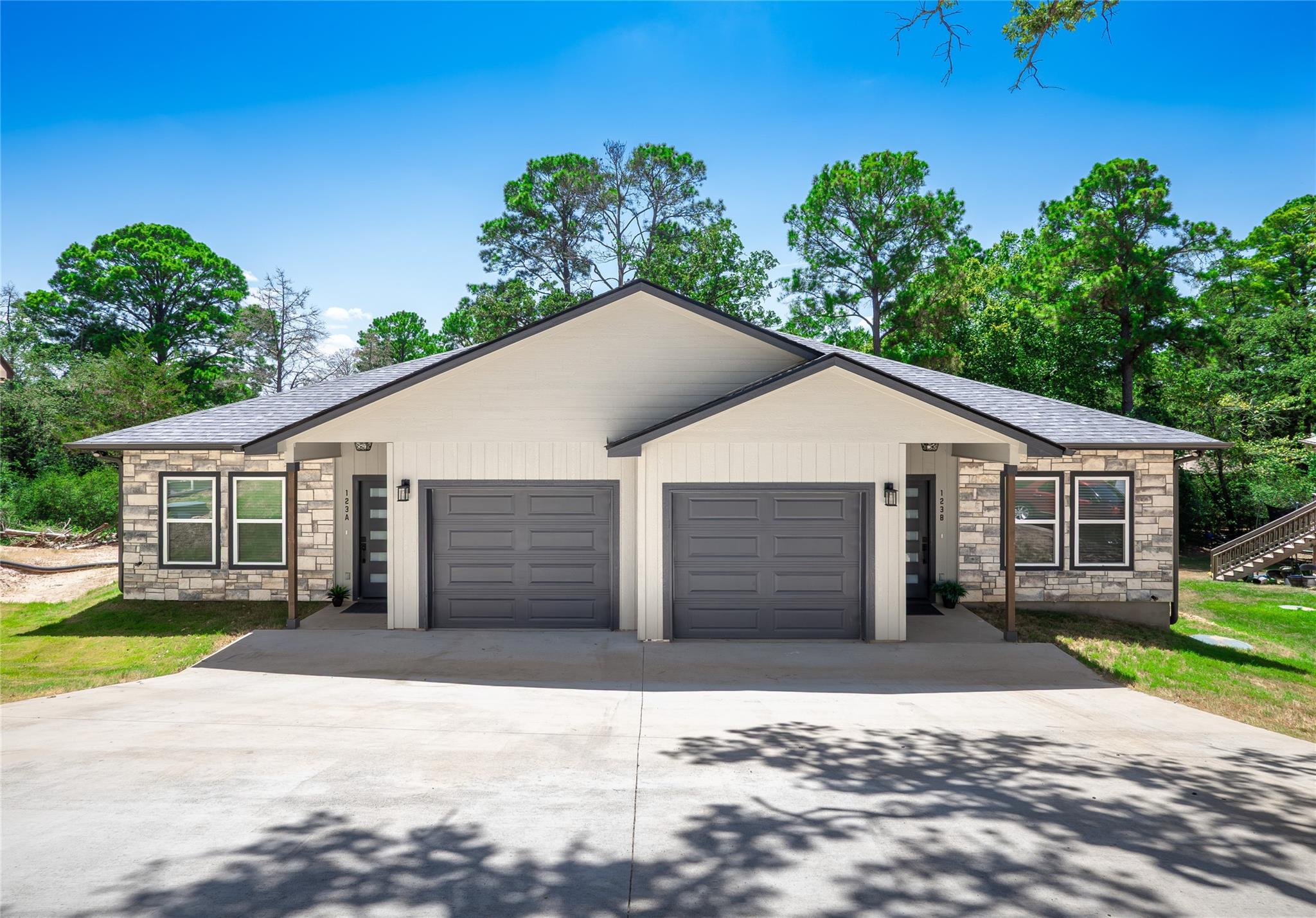 123 S Kanaio DR #A & B, Bastrop, TX 78602
