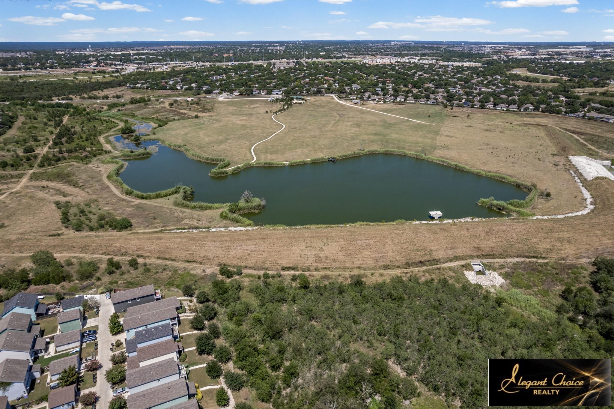 1521 Arbor Knot DR, Kyle, TX 78640