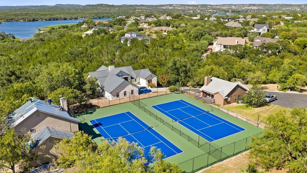 512 Harbor DR #7, Spicewood, TX 78669