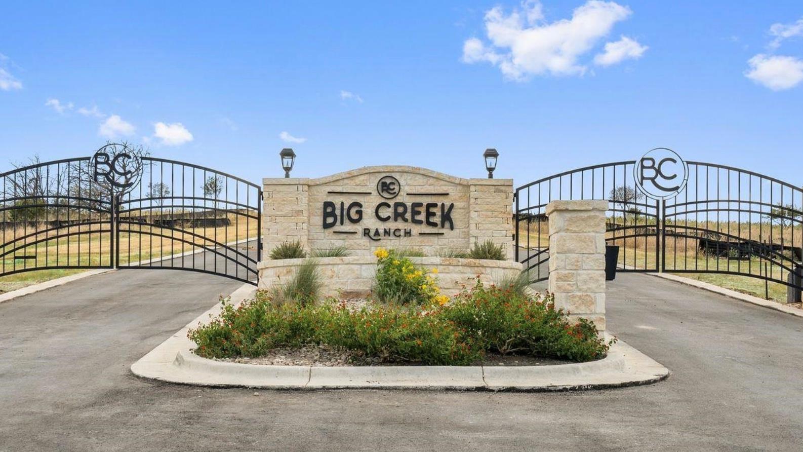 97 Hidden CV, Kingsland, TX 78639