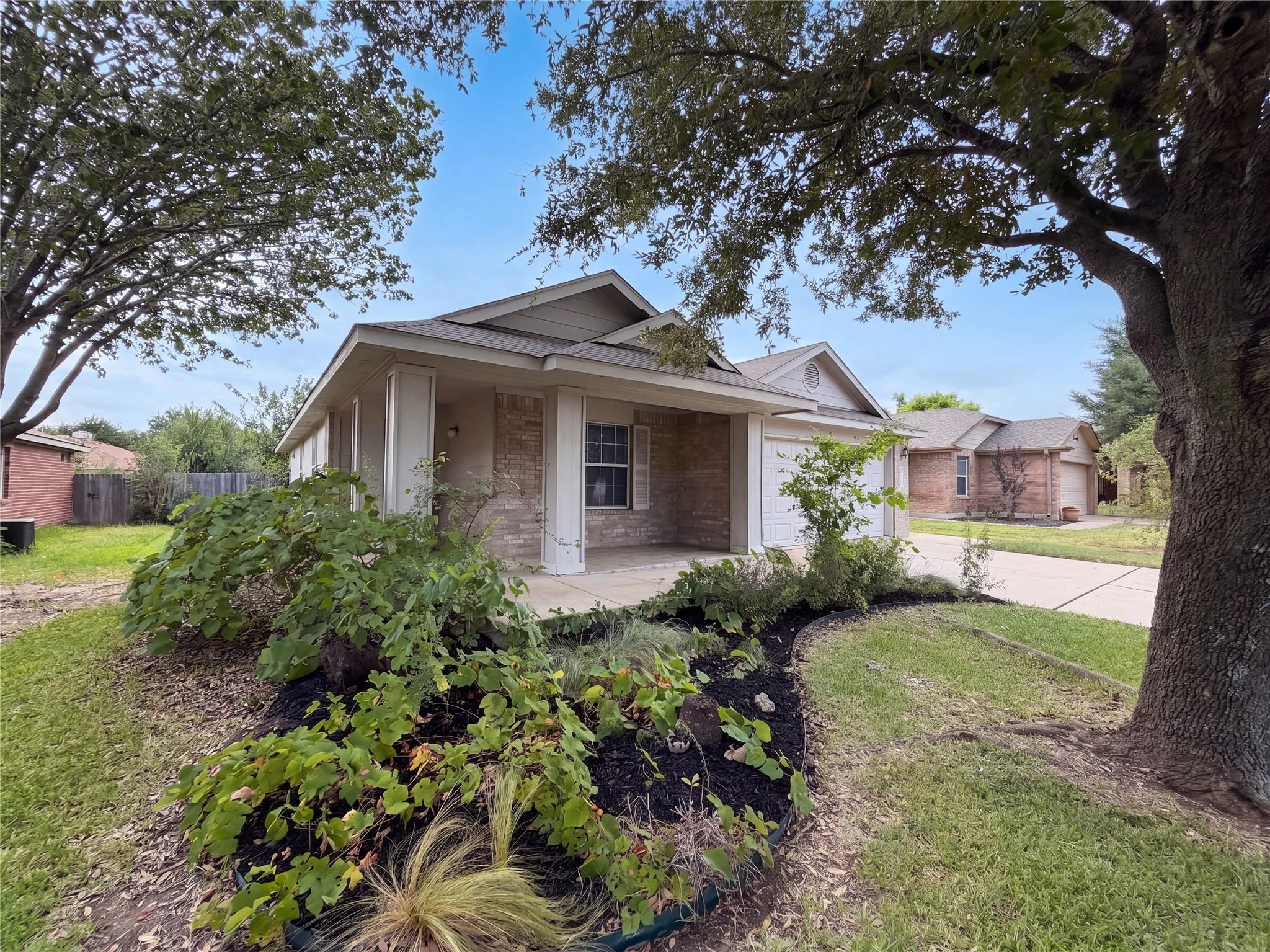 507 Decker DR, Hutto, TX 78634