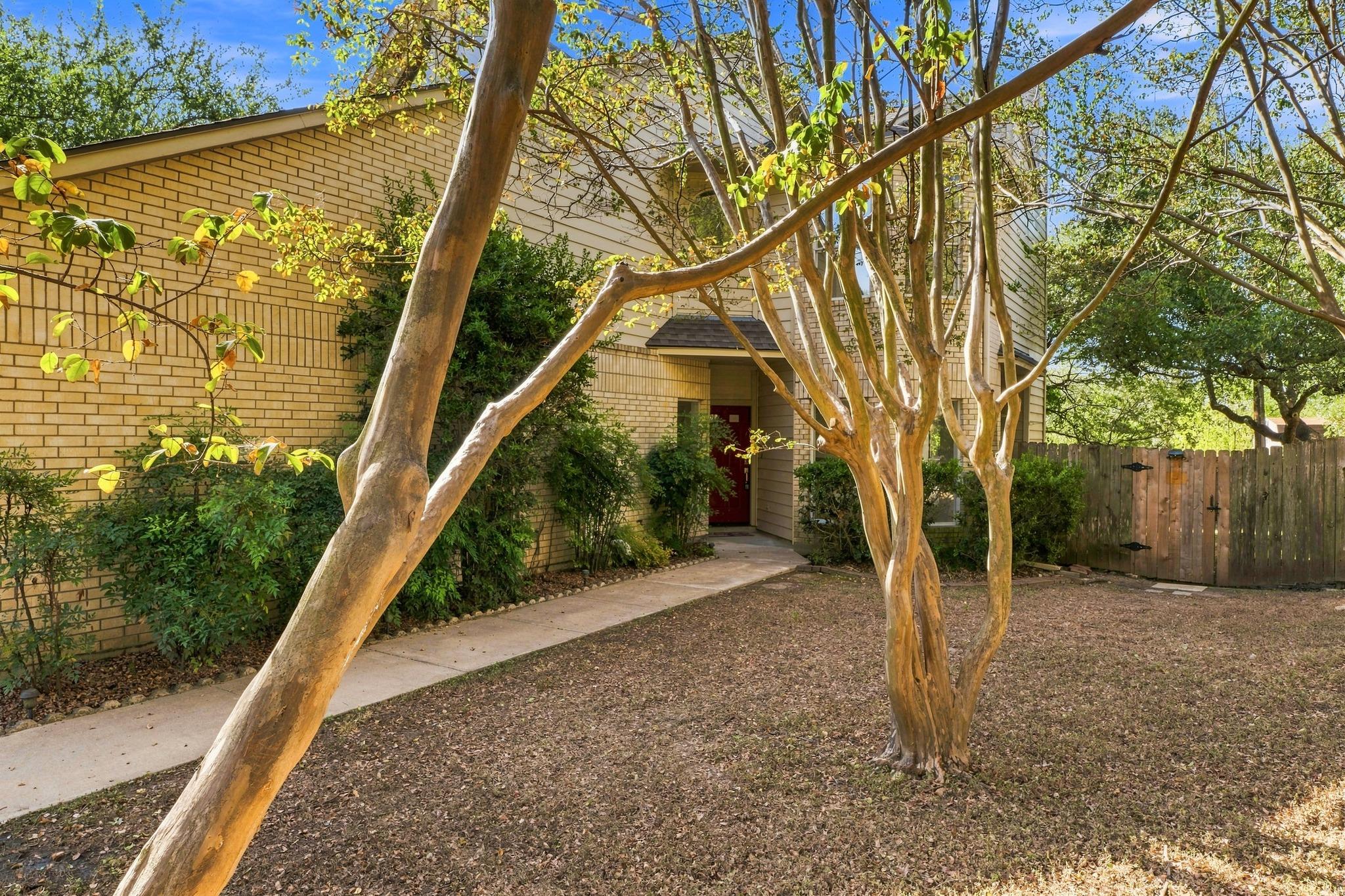 5711 Taylor Draper CV #B, Austin, TX 78759