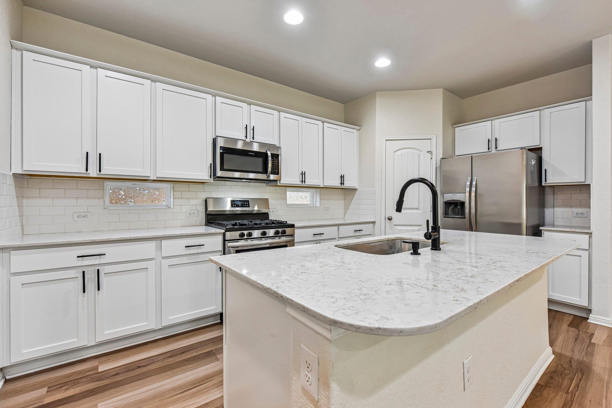 4413 Lobo Landing LN, Georgetown, TX 78628