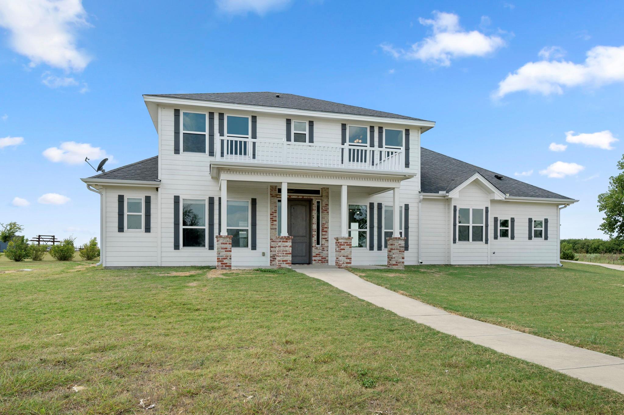 10160 Wallace RD, Holland, TX 76534