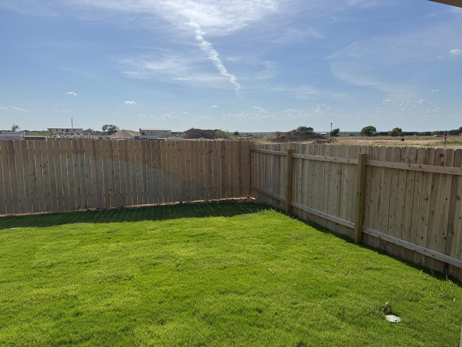 709 Red Wolf DR, Jarrell, TX 76537