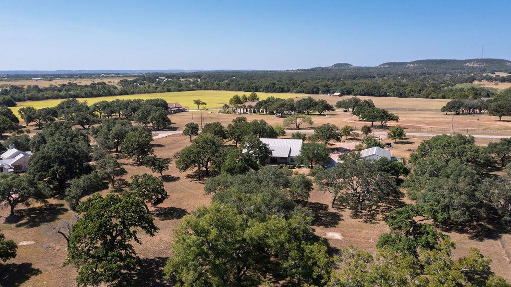 285 Triple Creek RD, Fredericksburg, TX 78624