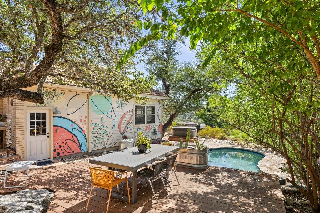 124 Lakeway DR, Lakeway, TX 78734