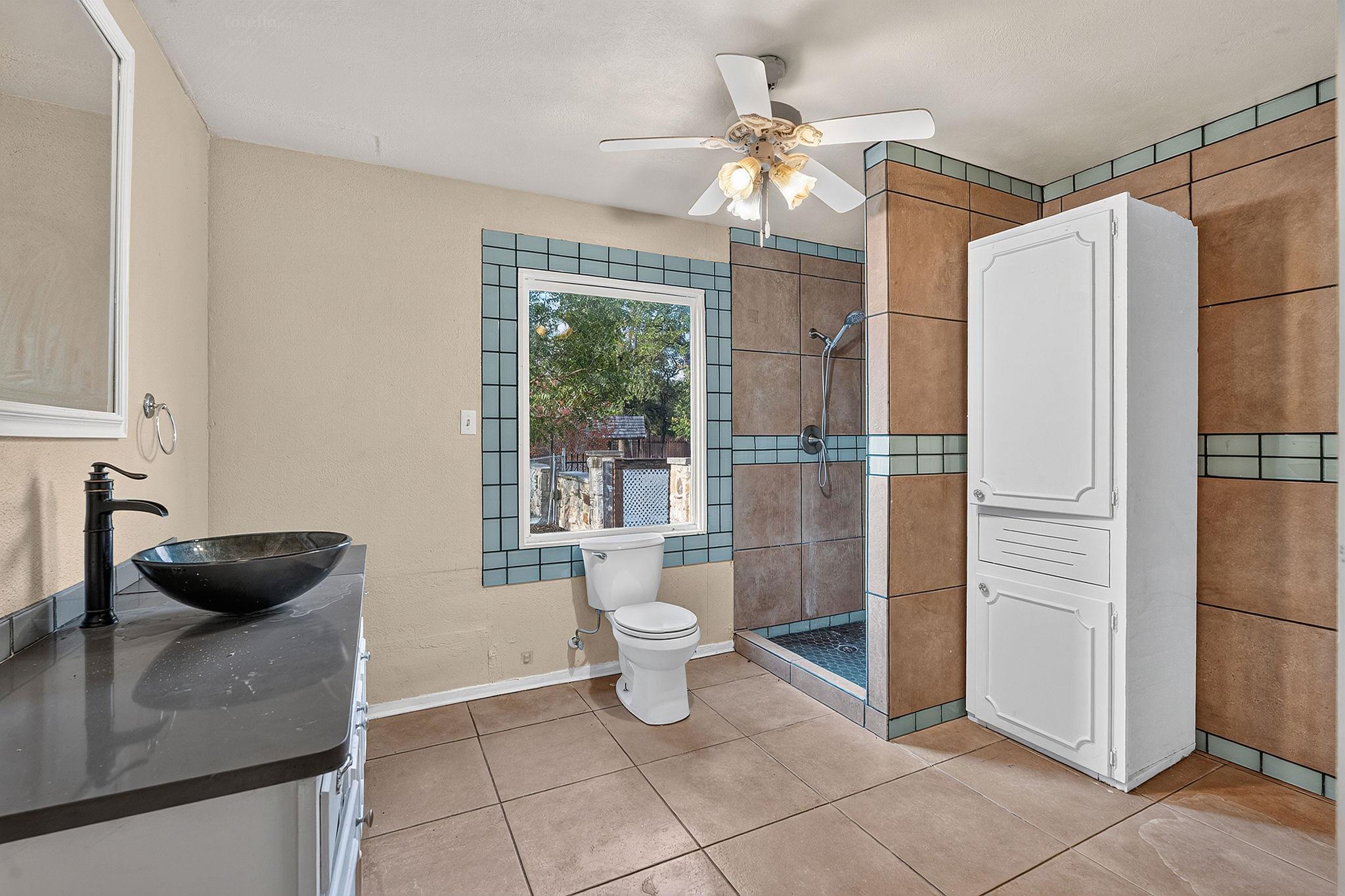3809 Wyldwood RD, Austin, TX 78739