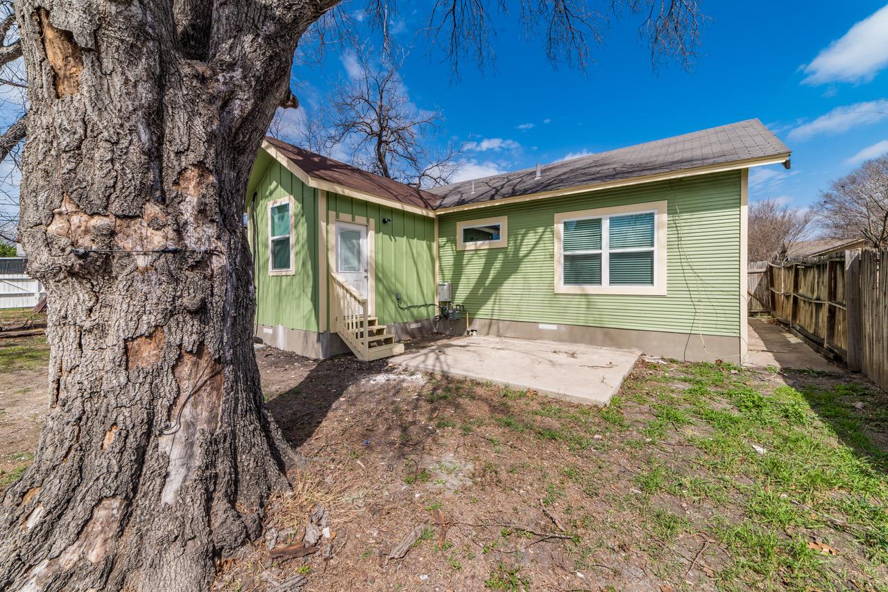 930 W Ridgewood CT, San Antonio, TX 78201
