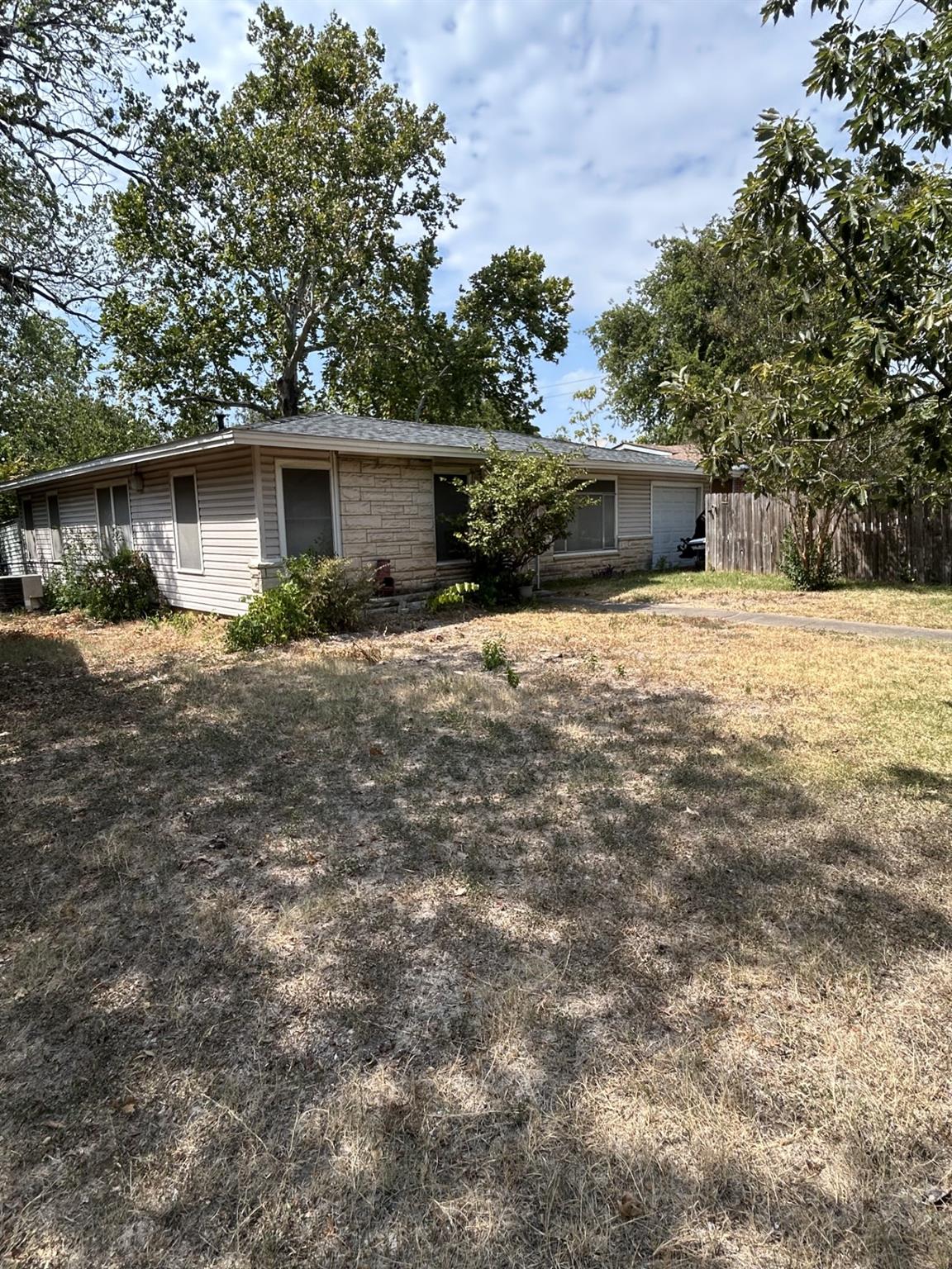 6004 Dunbury DR, Austin, TX 78723