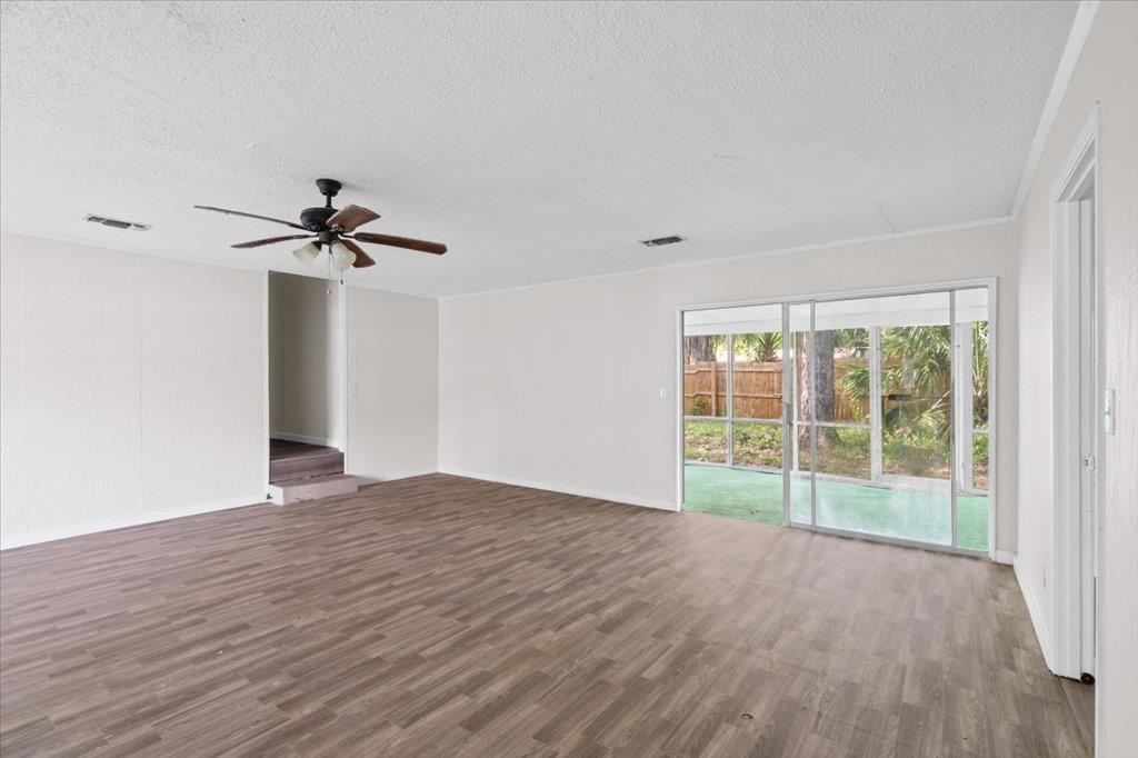 103 W Beaumont, Thrall, TX 76578
