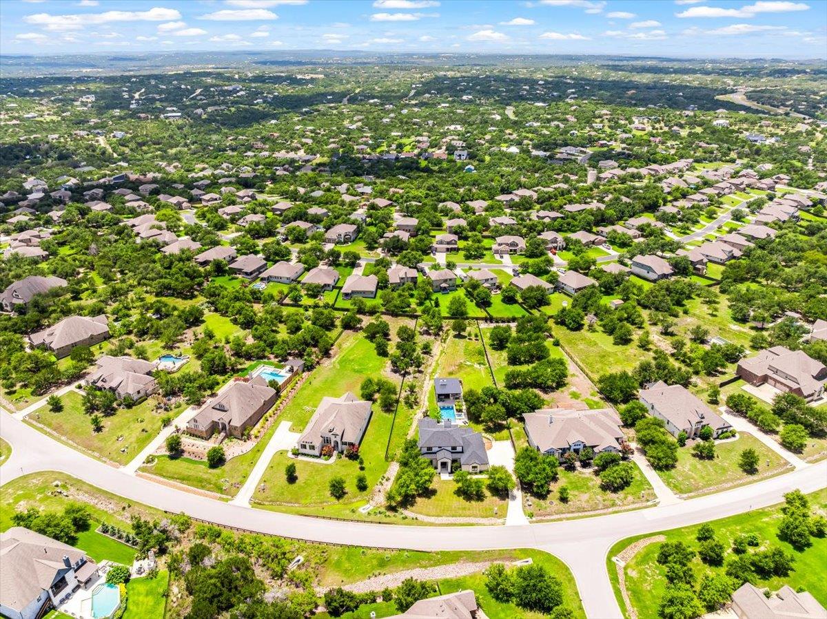 9600 Stratus DR, Dripping Springs, TX 78620
