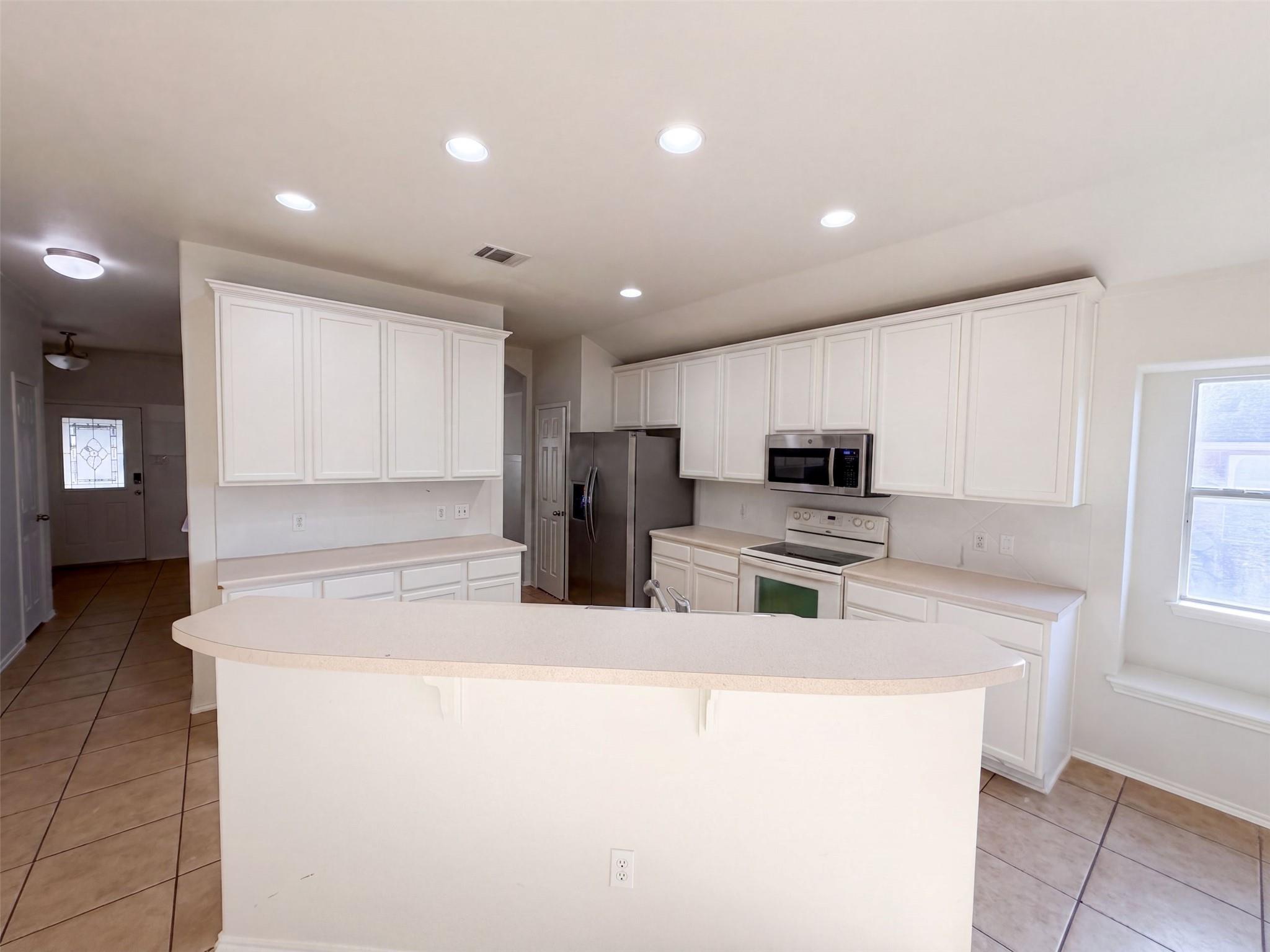 404 Timothy John DR, Pflugerville, TX 78660