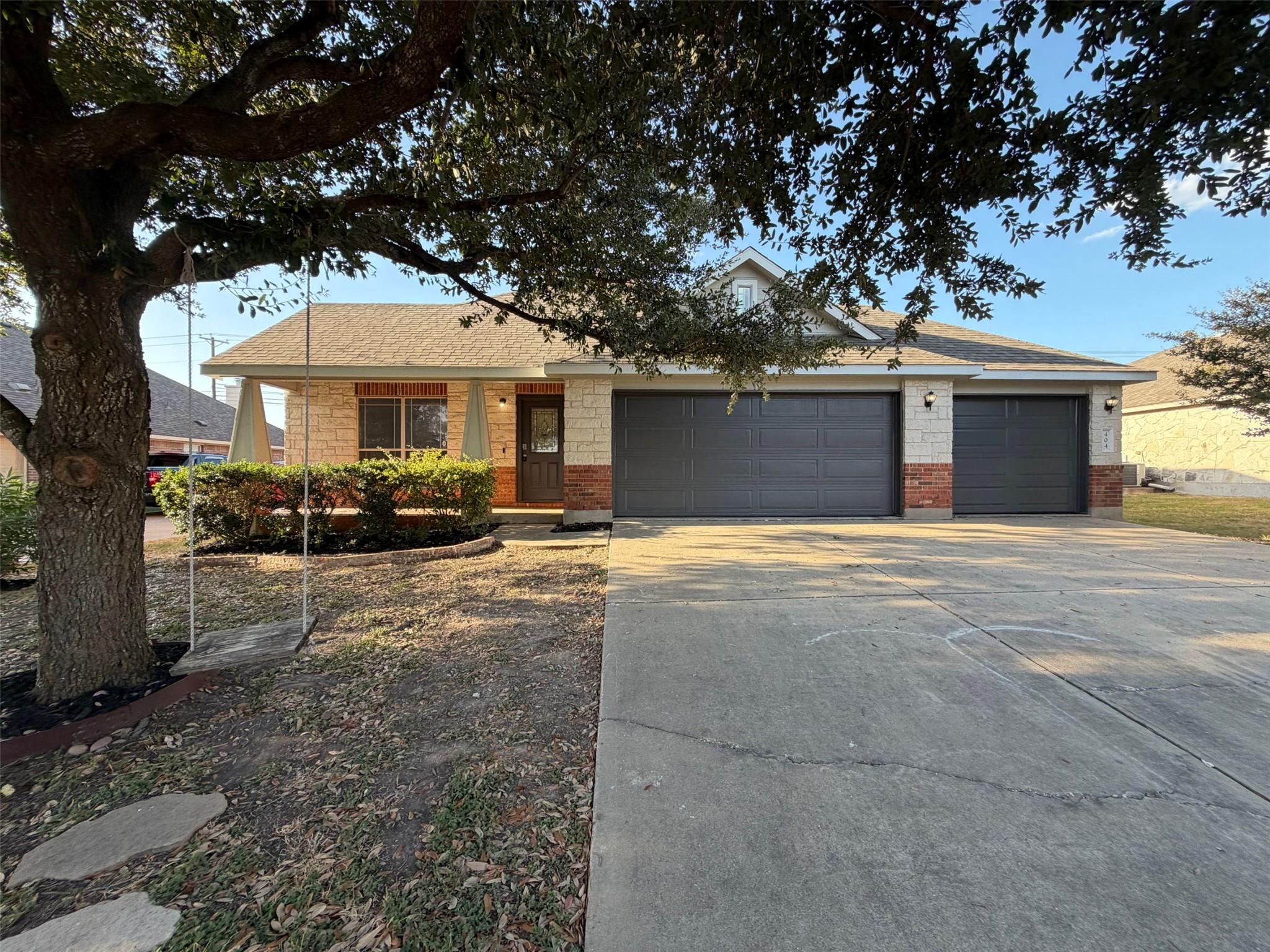 404 Timothy John DR, Pflugerville, TX 78660